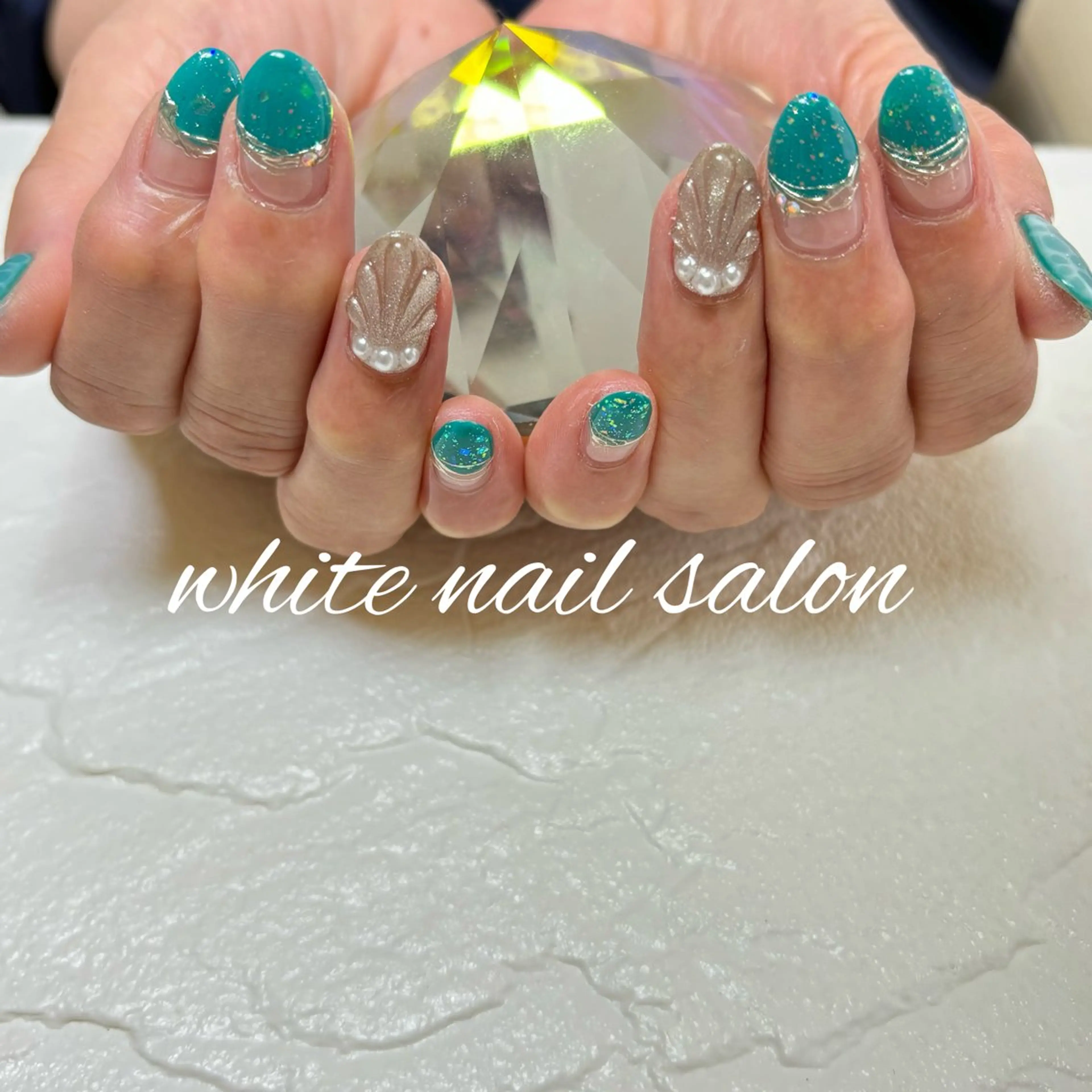ネイル ホワイト ハンドネイル white nail salonのネイルデザイン