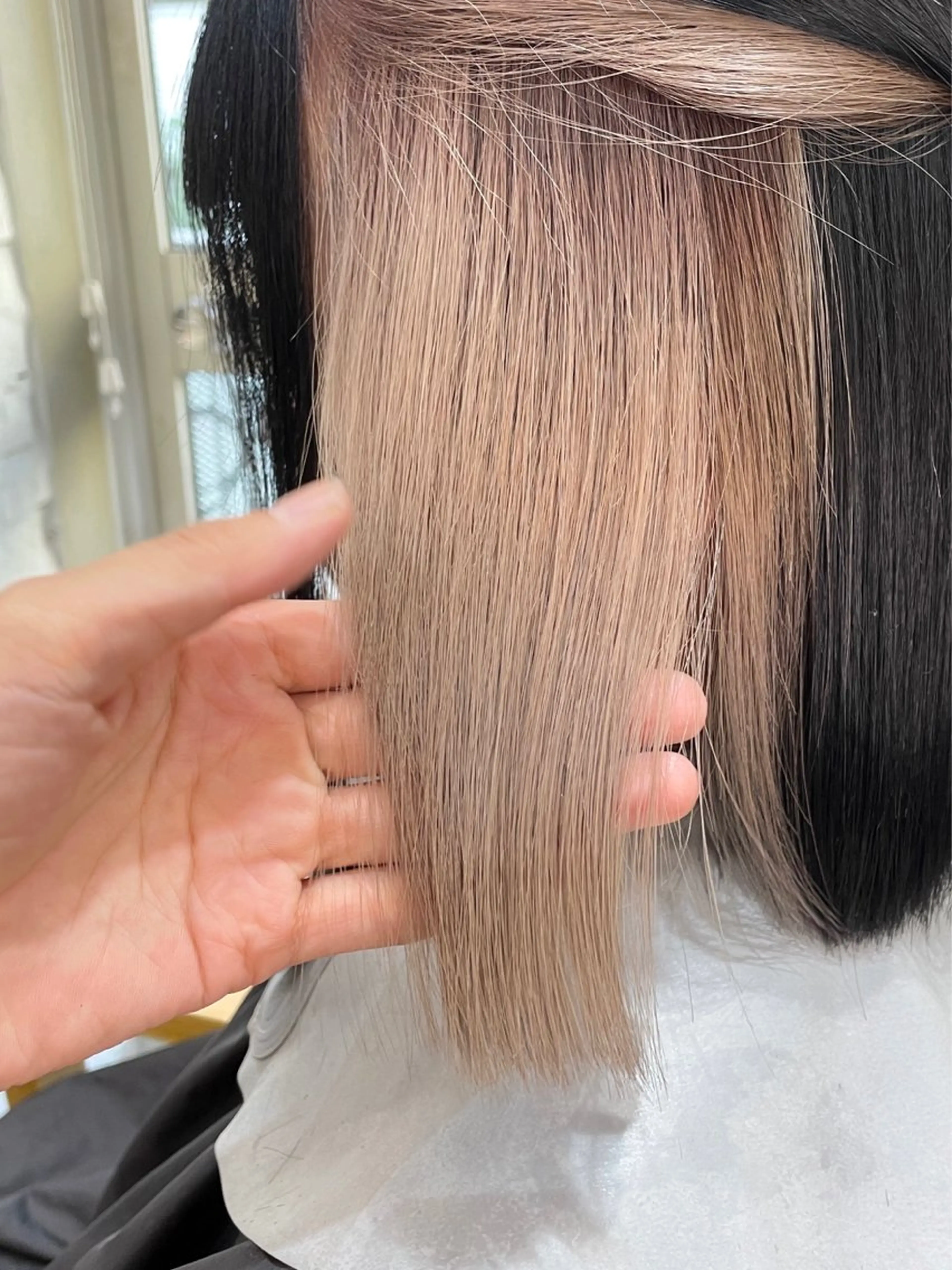 ミディアム カラー ベージュカラー ダブルカラー RINA ブリーチ / 海外レイヤーのヘアスタイル