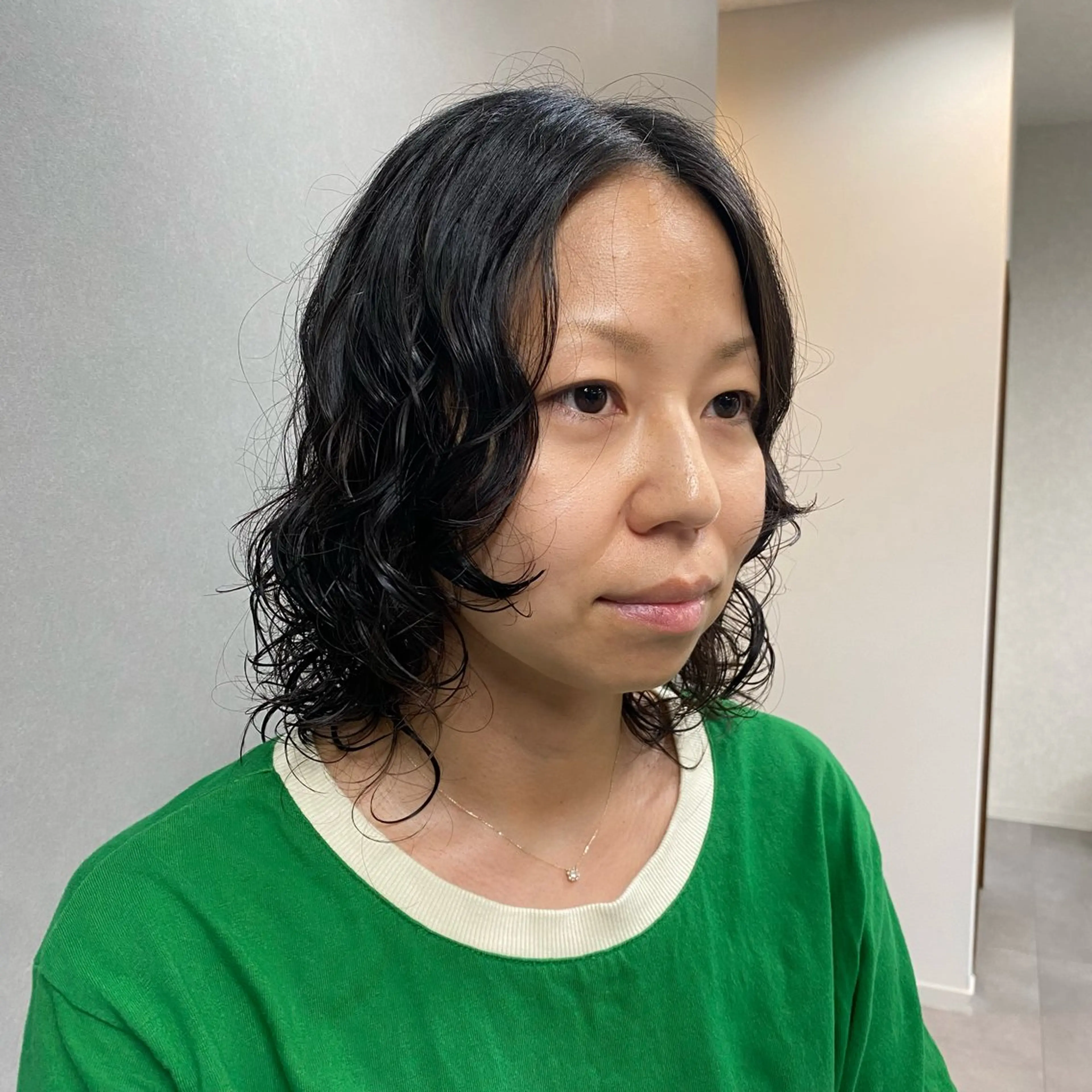 ミディアム パーマ カット パーマ パーマモデル募集中 渥美翔人のヘアスタイル