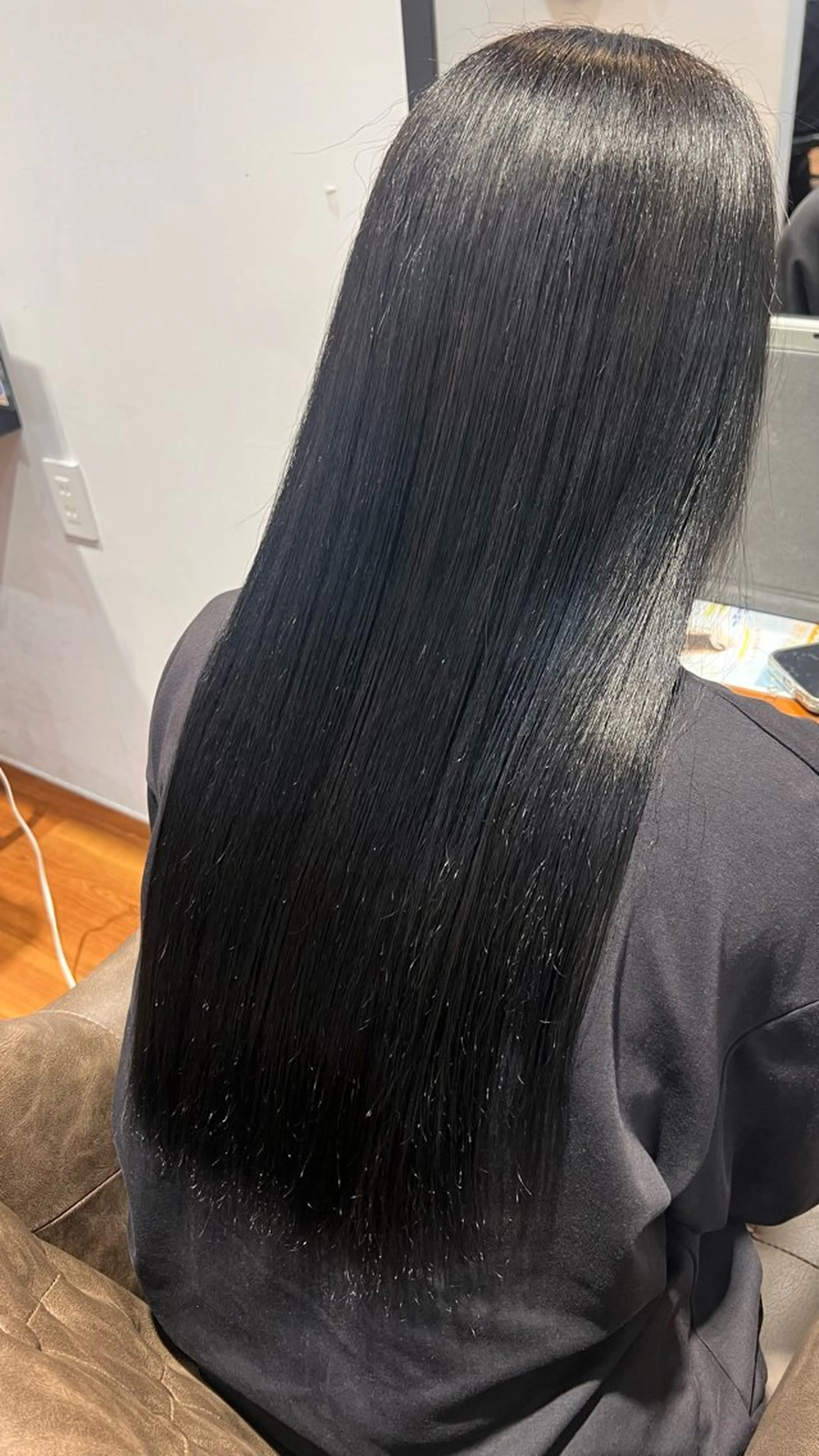 【"New"初回半額】似合わせカット+髪質改善カラー🪞(プラチナシルキーカラー)※内部補修トリートメント付きの写真