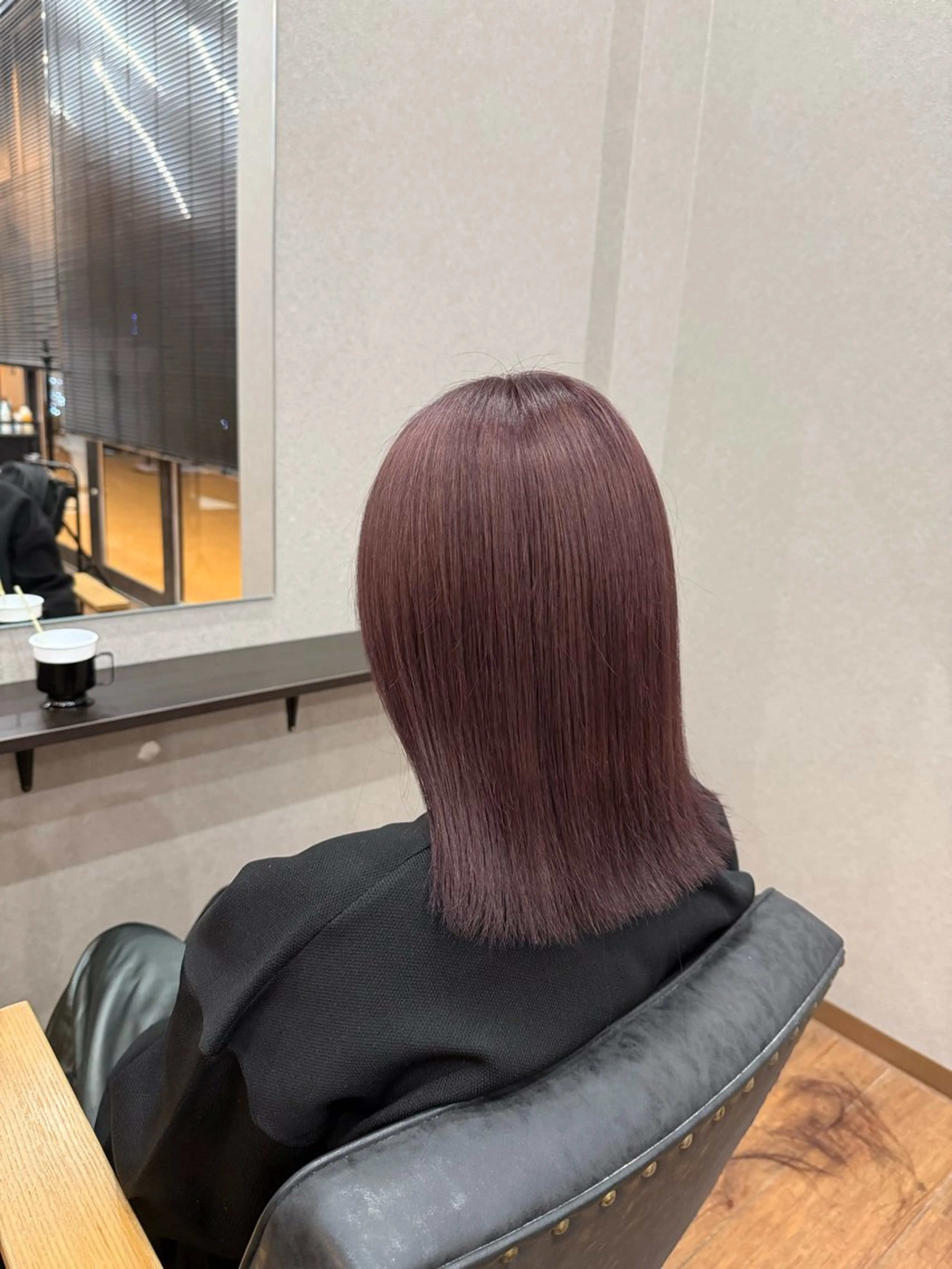 セミロング カラー ラベンダーカラー ヘアカラー トリートメント 鵜飼 真伍のヘアスタイル
