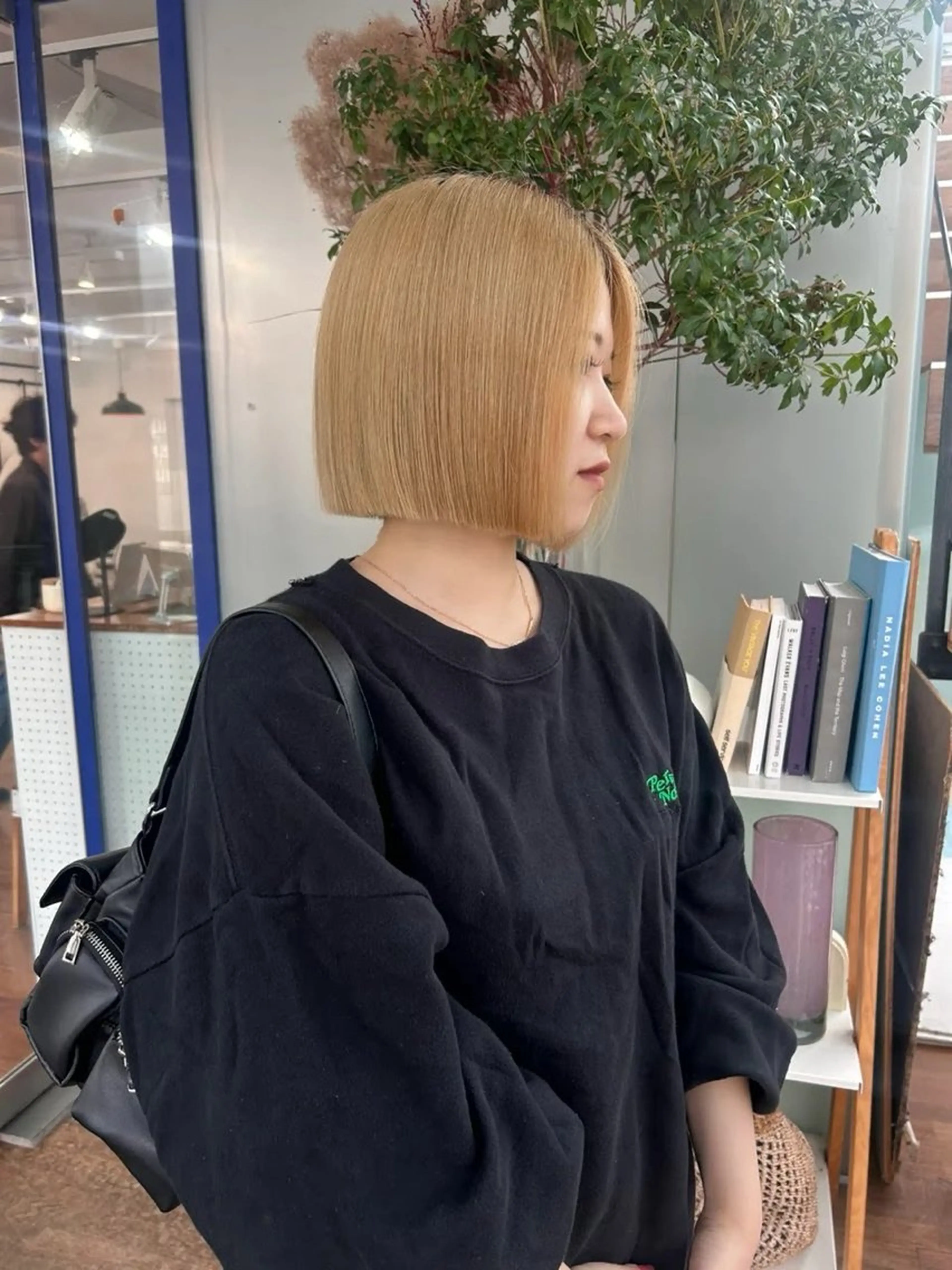 カラー かがやしづ ⭐️ハイトーンのヘアスタイル