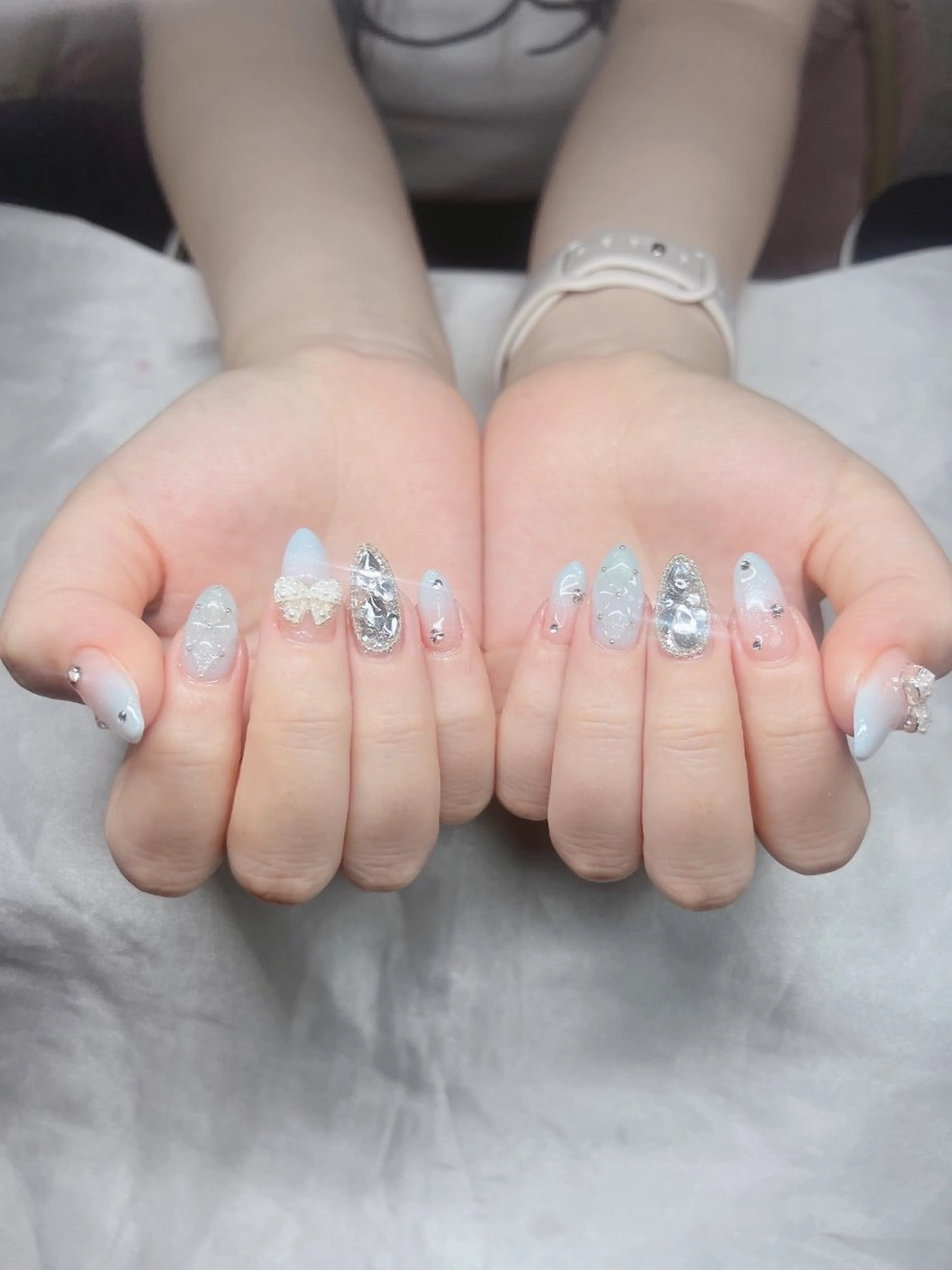 ネイル 長さ出し グラデーション キラキラネイル マグネットネイル ニュアンスネイル Lee Ainのネイルデザイン