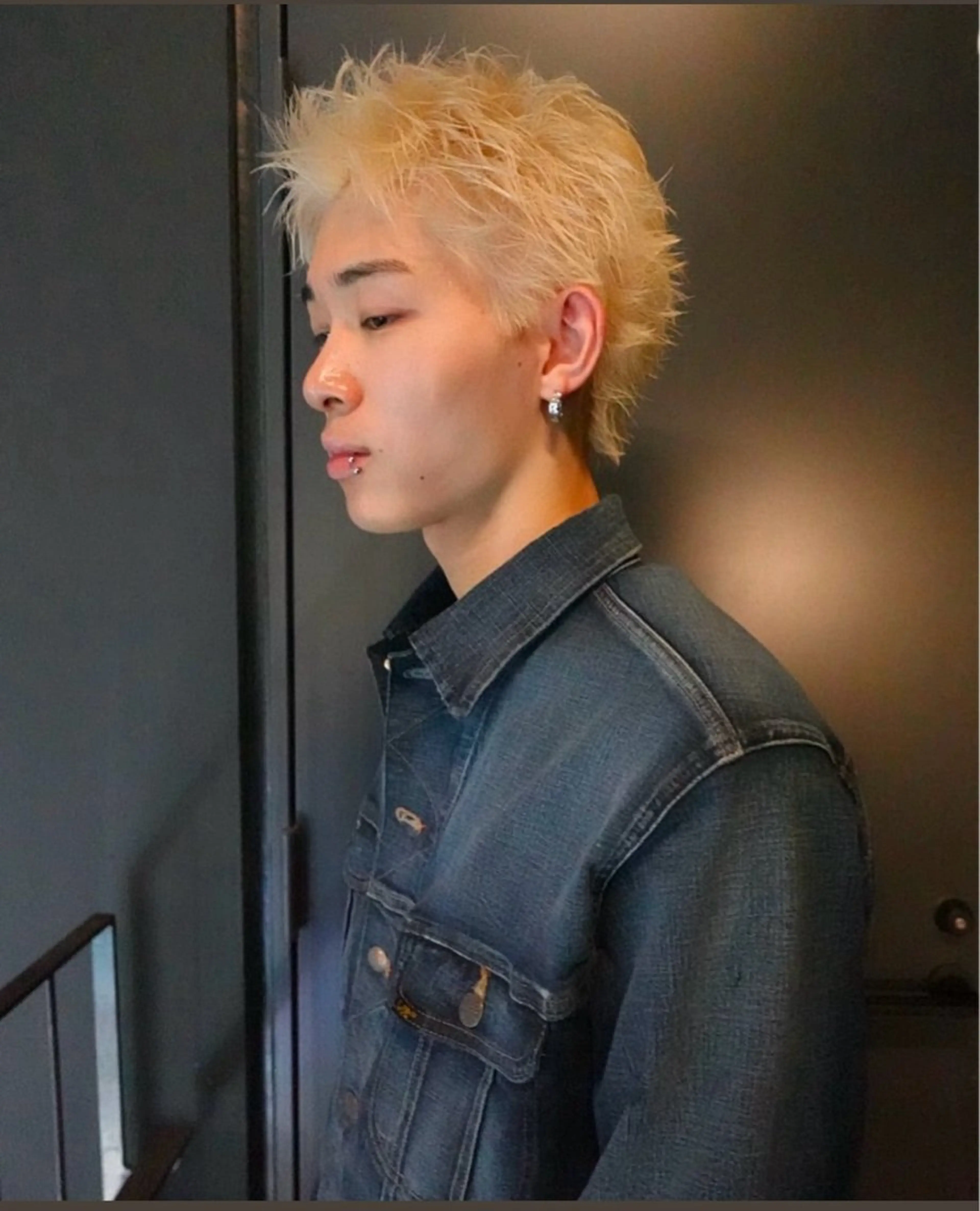 カラー メンズ メンズハイトーン ハイトーンカラー ヘアカラー トリートメント メンズ/シャドウ/ 波巻き/kyogoのヘアスタイル