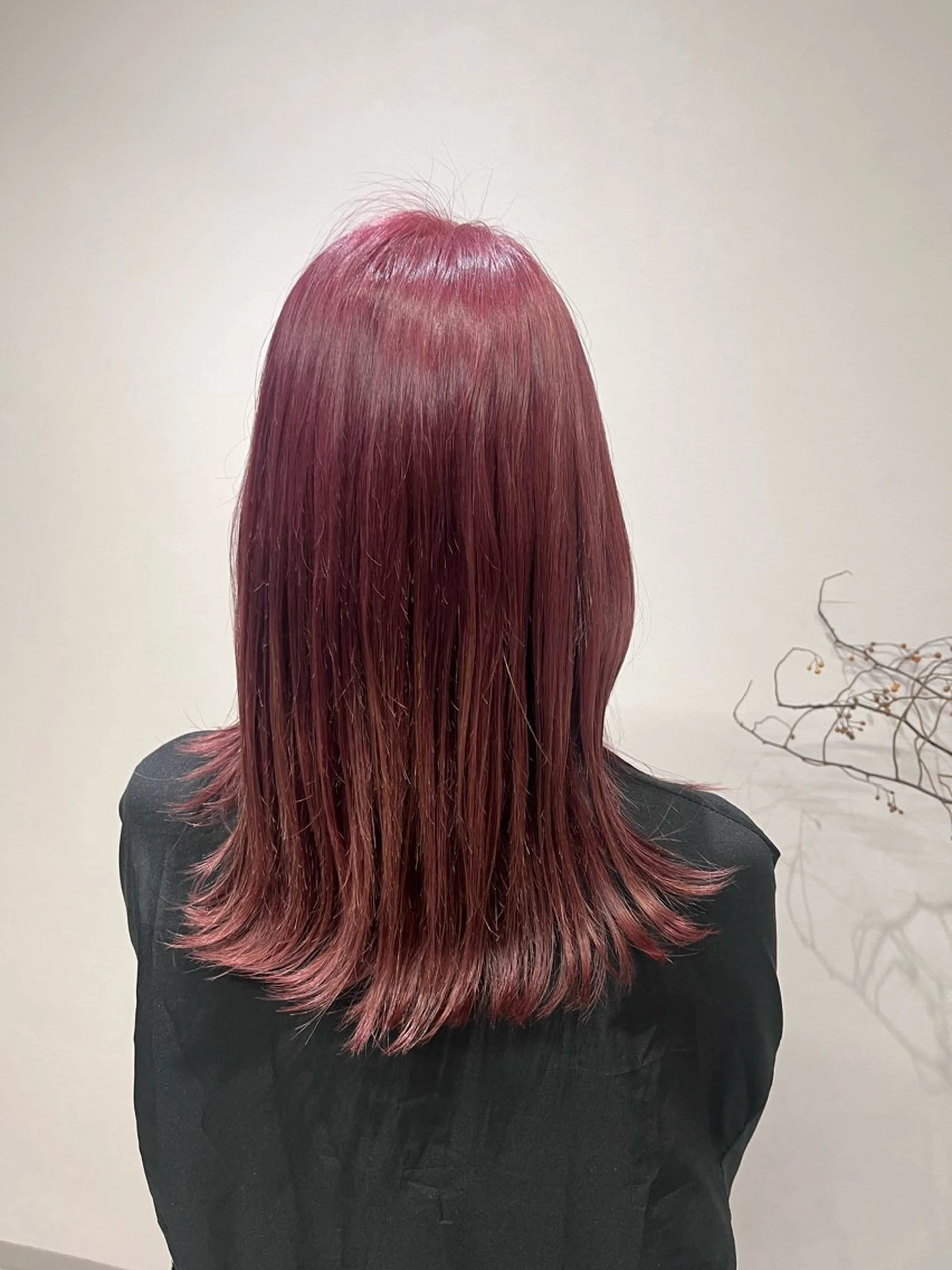 ミディアム カラー ピンクカラー バイオレットカラー ヘアカラー 友 美海のヘアスタイル