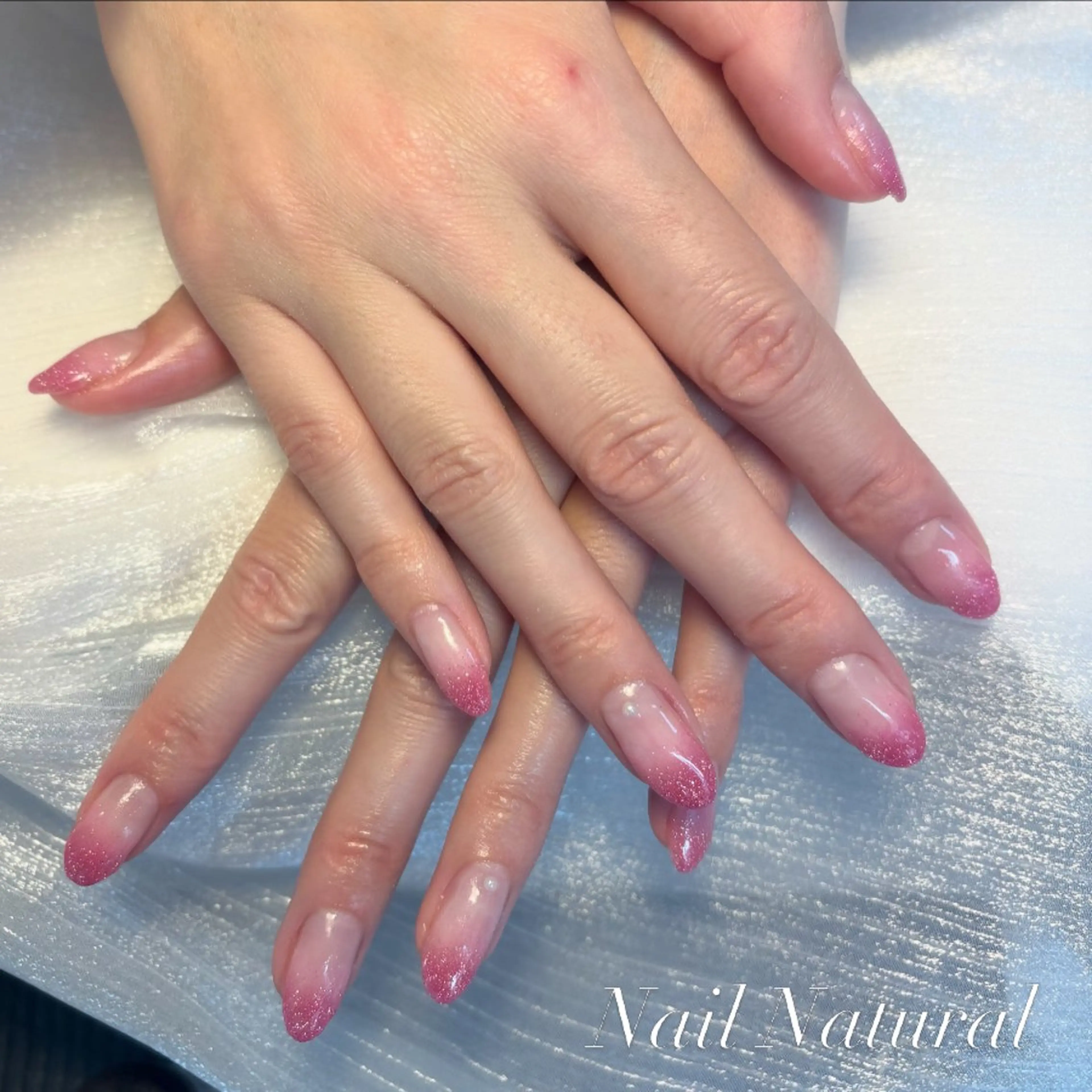 ネイル グラデーション ラメ(グリッター) ラメグラデーション 持ち込み 春ネイル ハンドネイル Nail salon Natulalのネイルデザイン