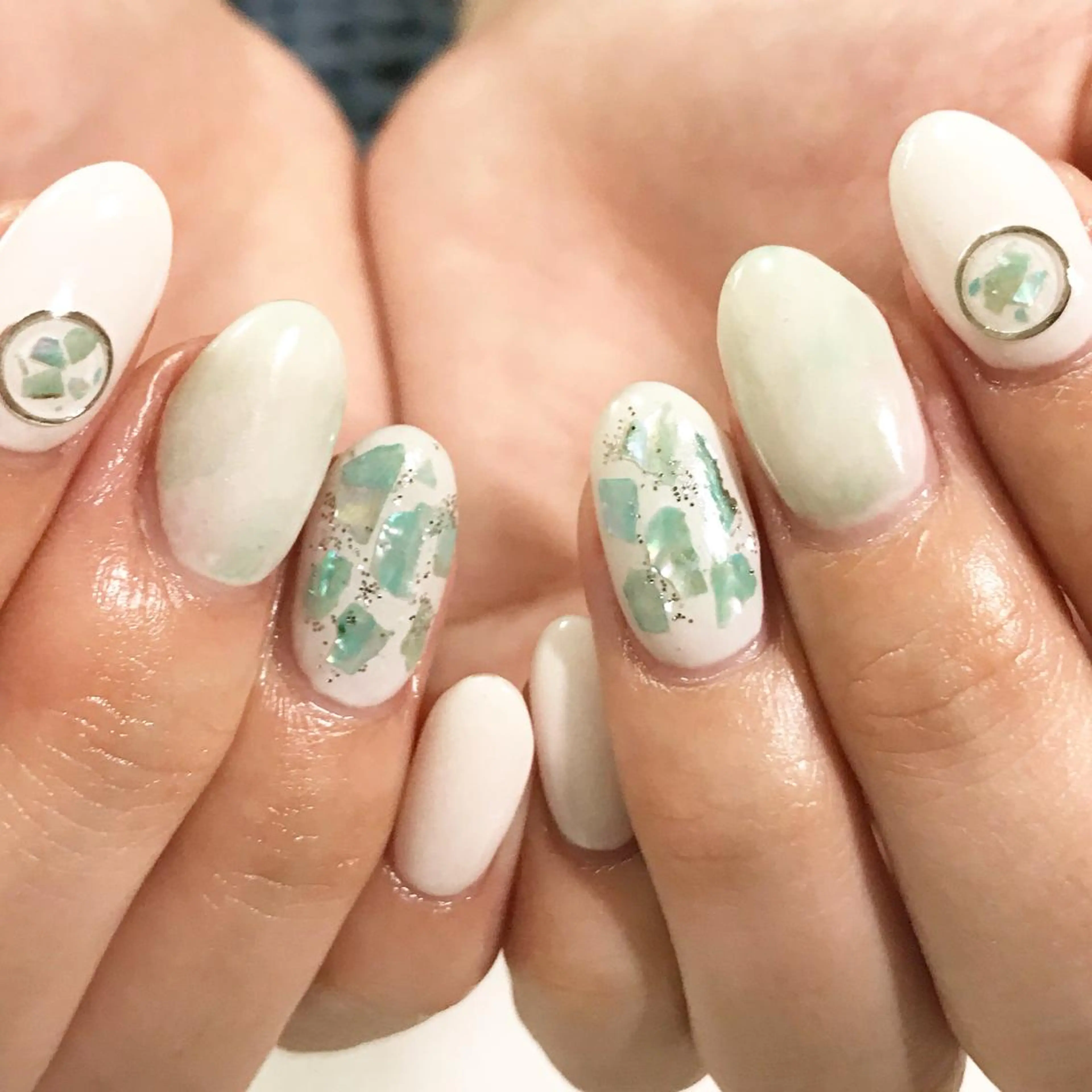 ネイル フットネイル グリーン シンプルネイル 春ネイル 夏ネイル nail fufla ♡yamane♡のネイルデザイン
