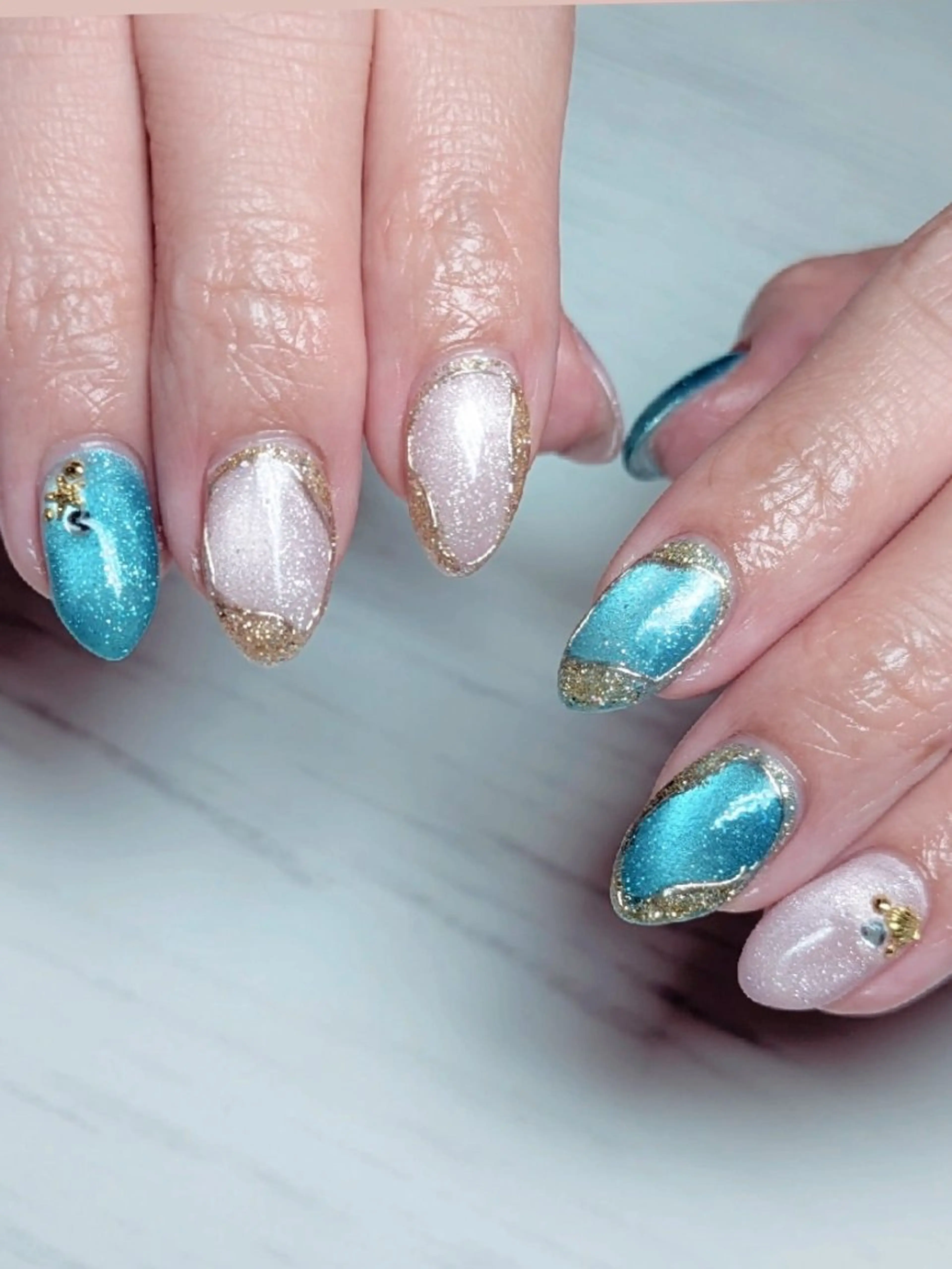 ネイル 高橋 志穂のネイルデザイン