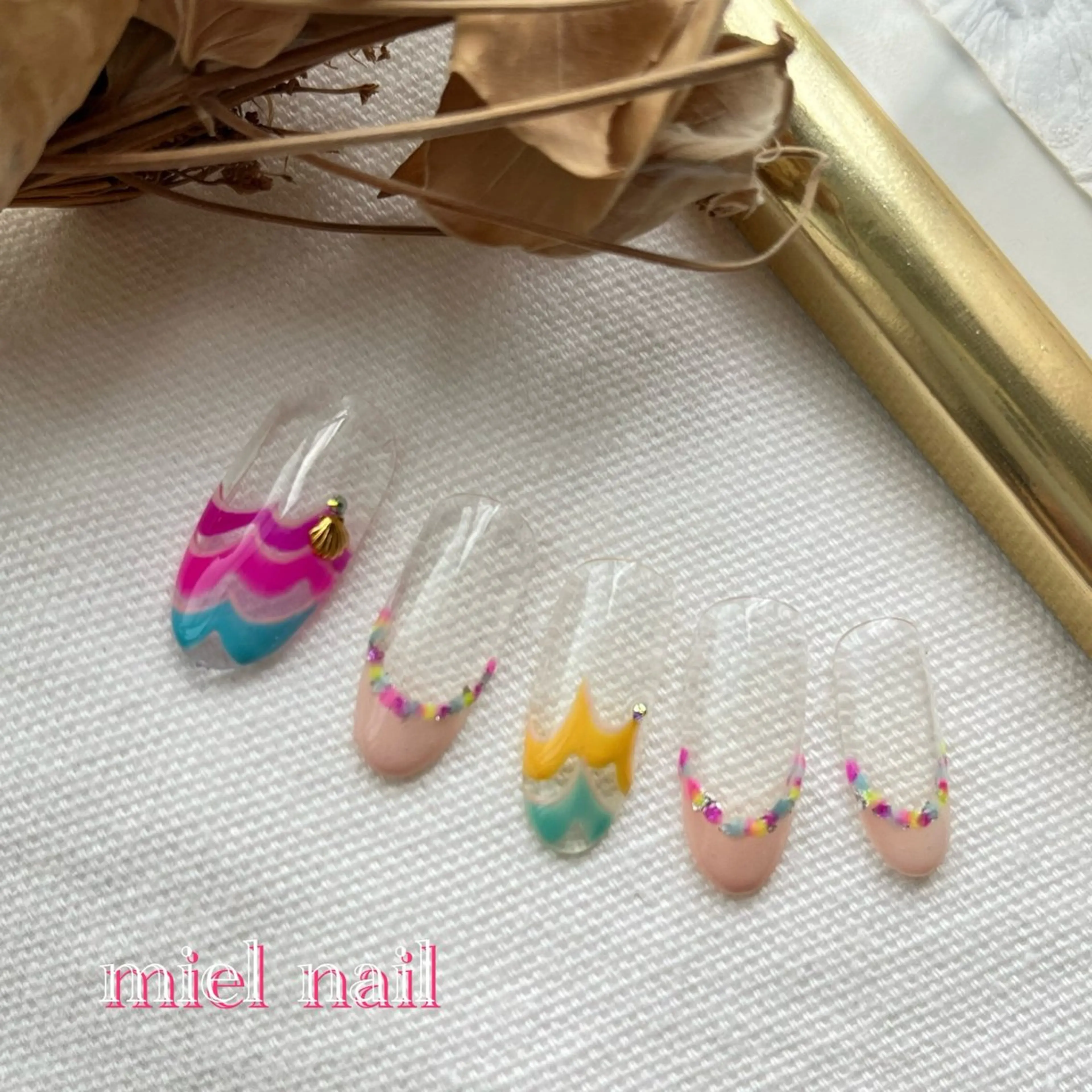 ネイル フレンチネイル 夏ネイル ハンドネイル miel nailのネイルデザイン