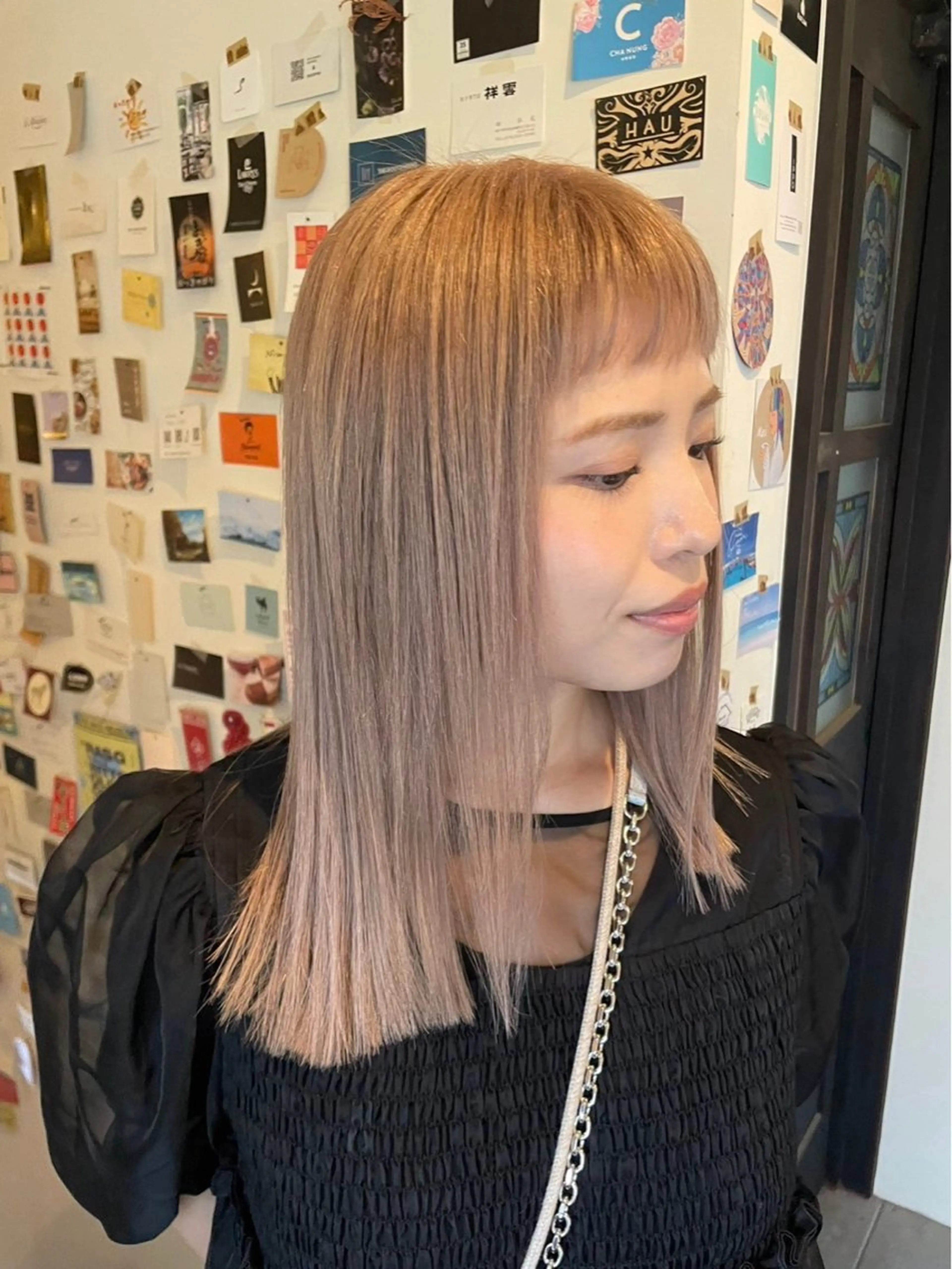 セミロング lucia RYOのヘアスタイル