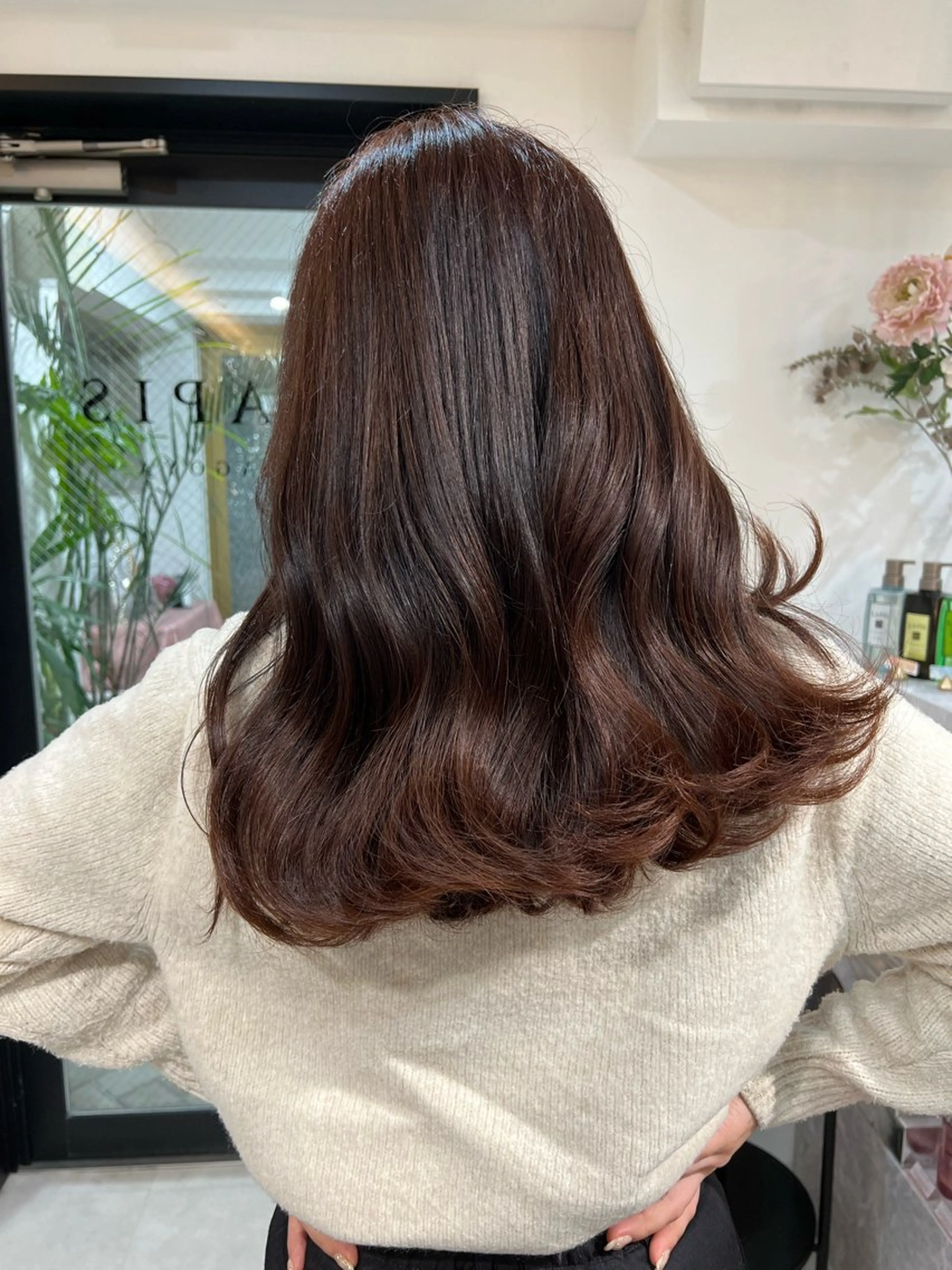 セミロング ヘアカラー 高落 陽菜のヘアスタイル