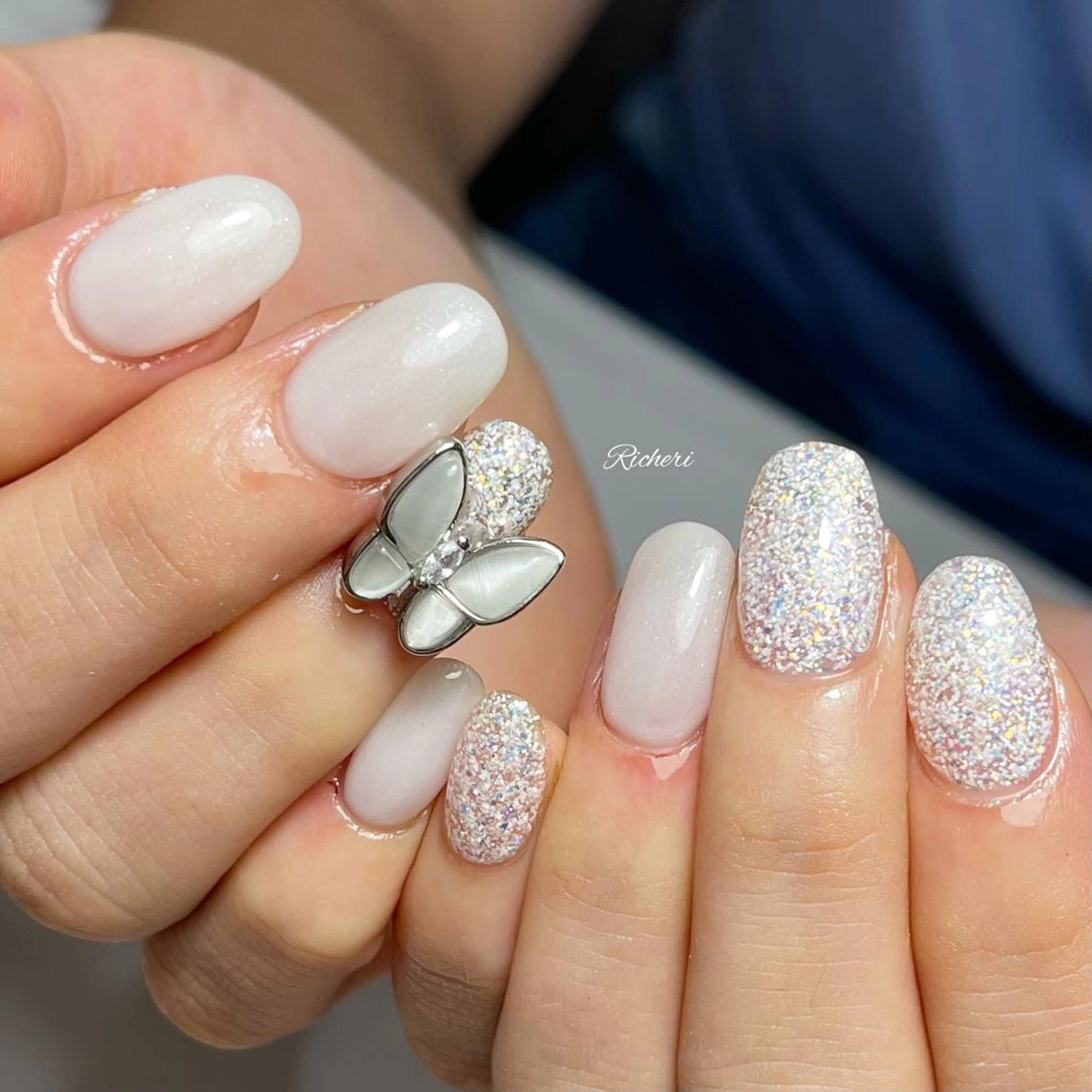 ミディアム ネイル 韓国風ヘア アートネイル フレンチネイル ジェルネイル 韓国ネイル richeri beautyのエステ・リラクイメージ