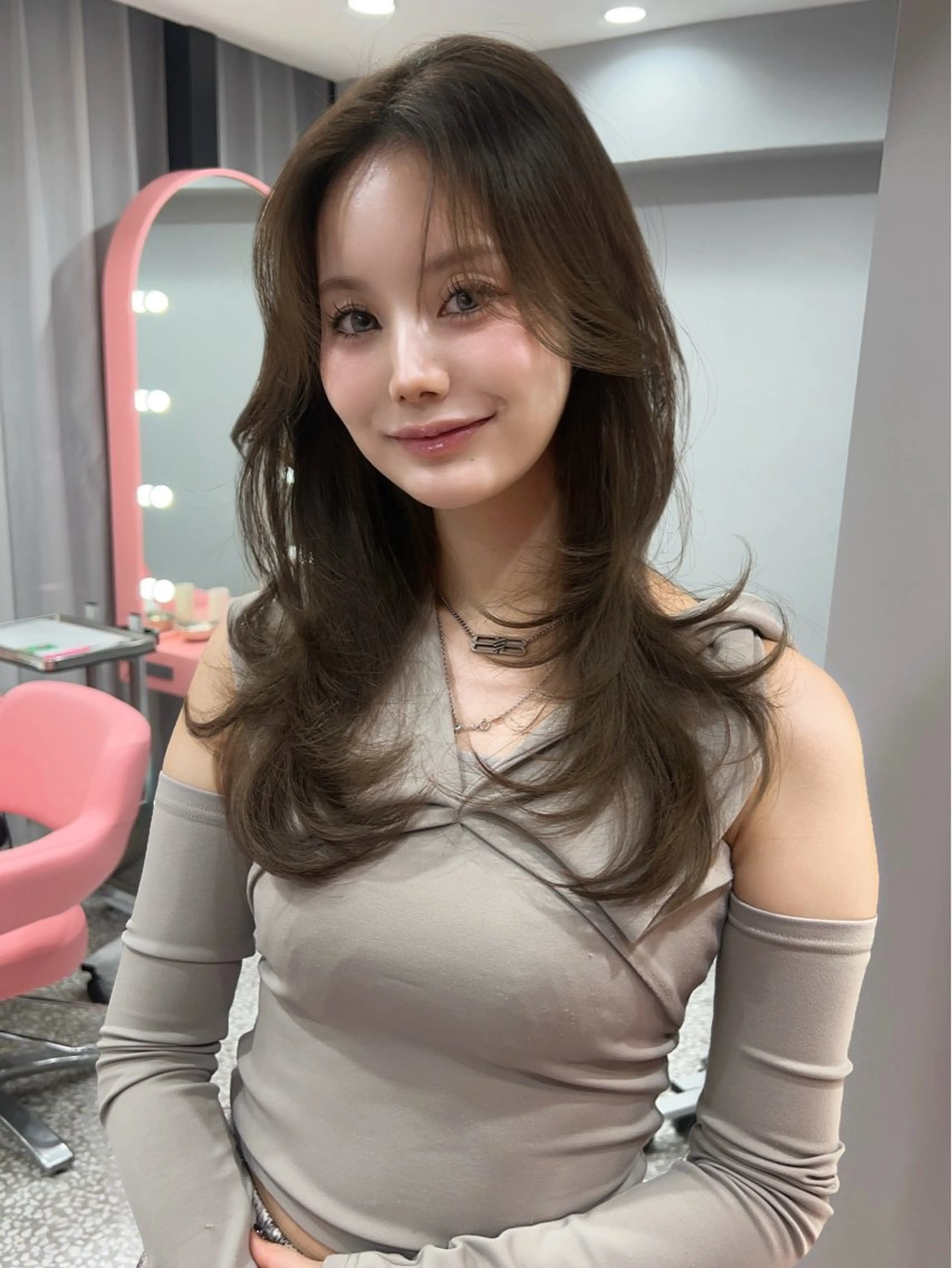 ロング カラー ベージュカラー ブリーチ ブラウンカラー ショコラブラウン ダブルカラー カット ヘアカラー トリートメント 原宿／ワンホンヘア SAAYA🖤のヘアスタイル