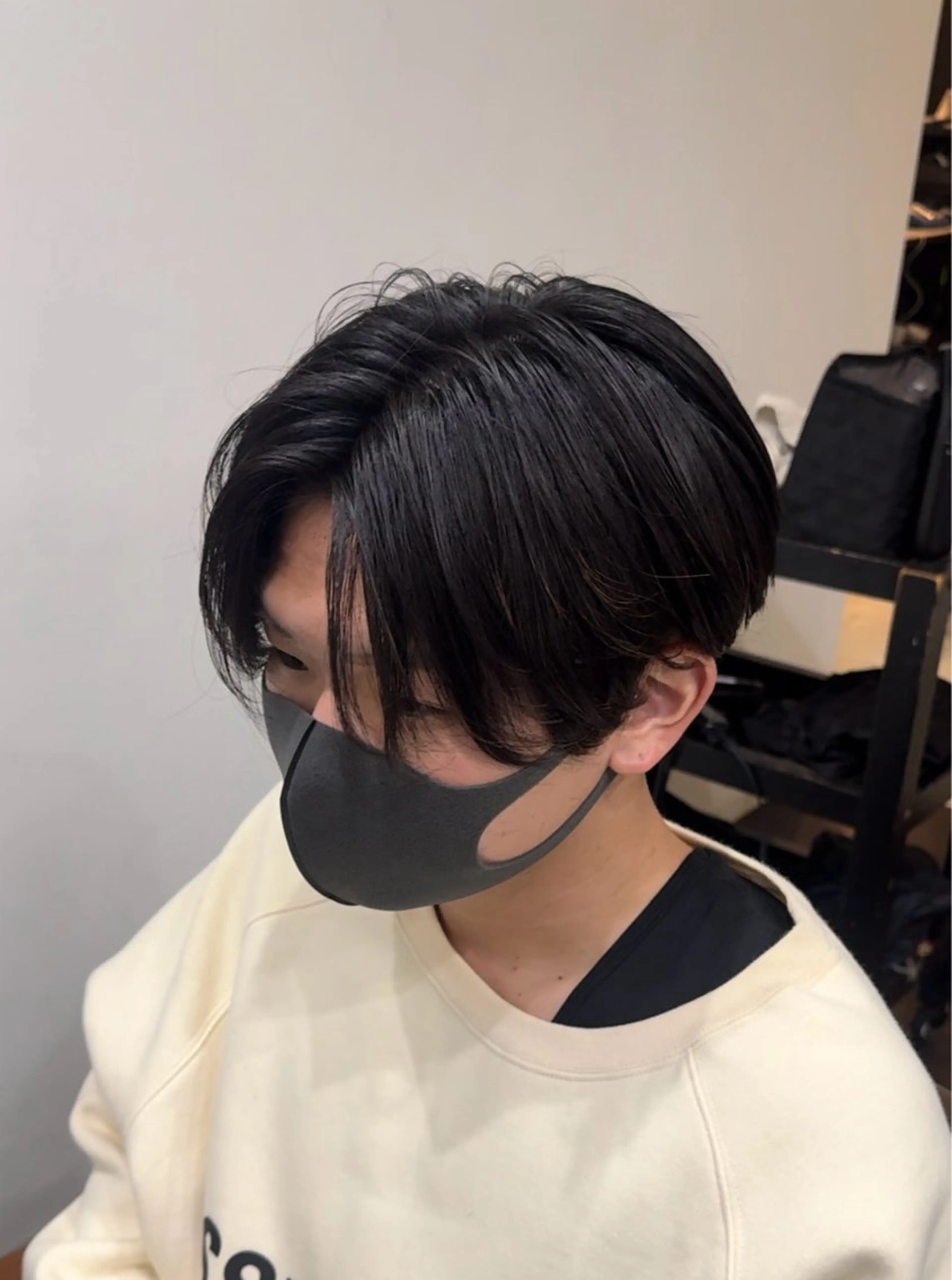 メンズ センターパート マッシュ 刈り上げ 日比 海夏太のヘアスタイル