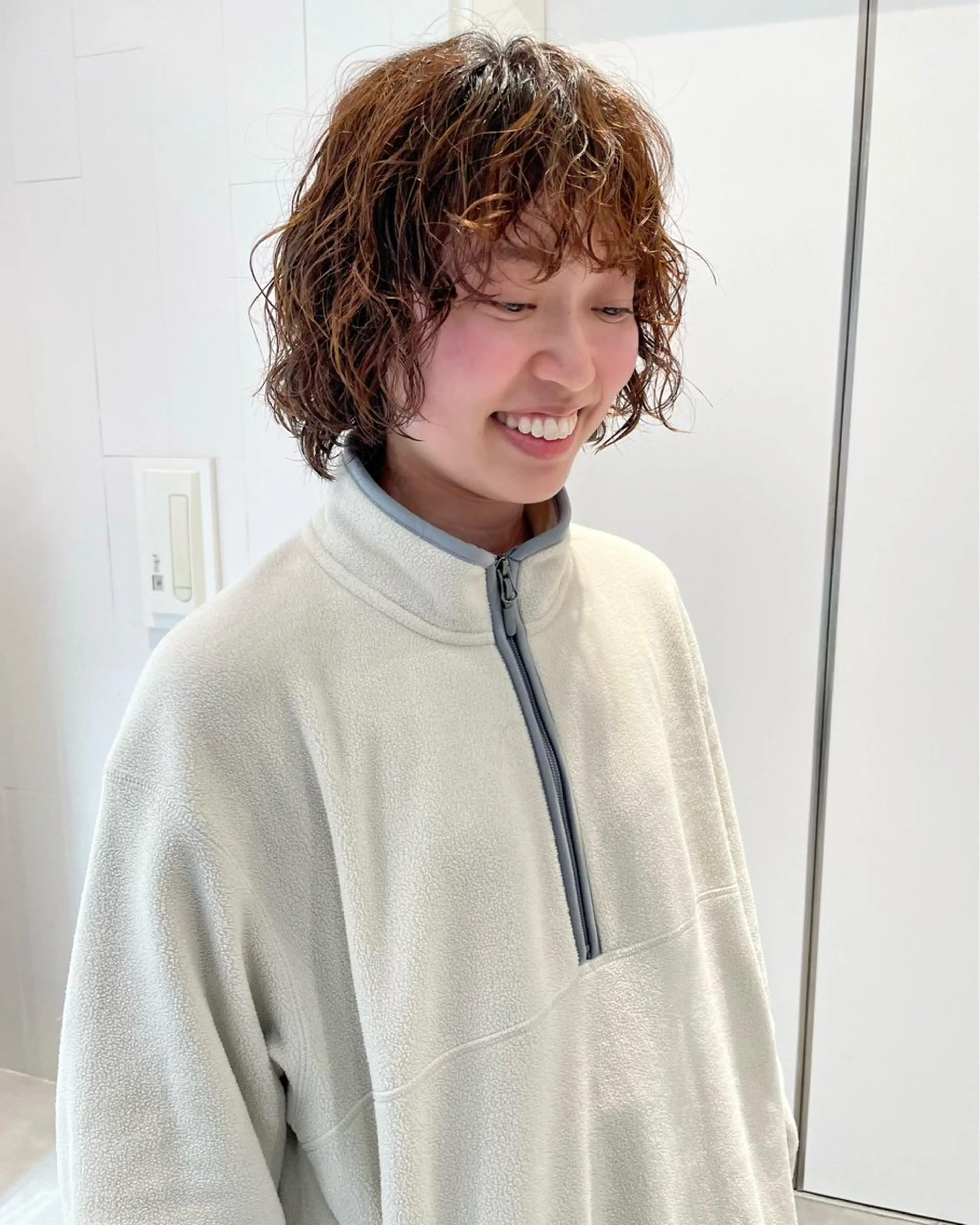 ミディアム パーマ 瓜谷 亮磨のヘアスタイル