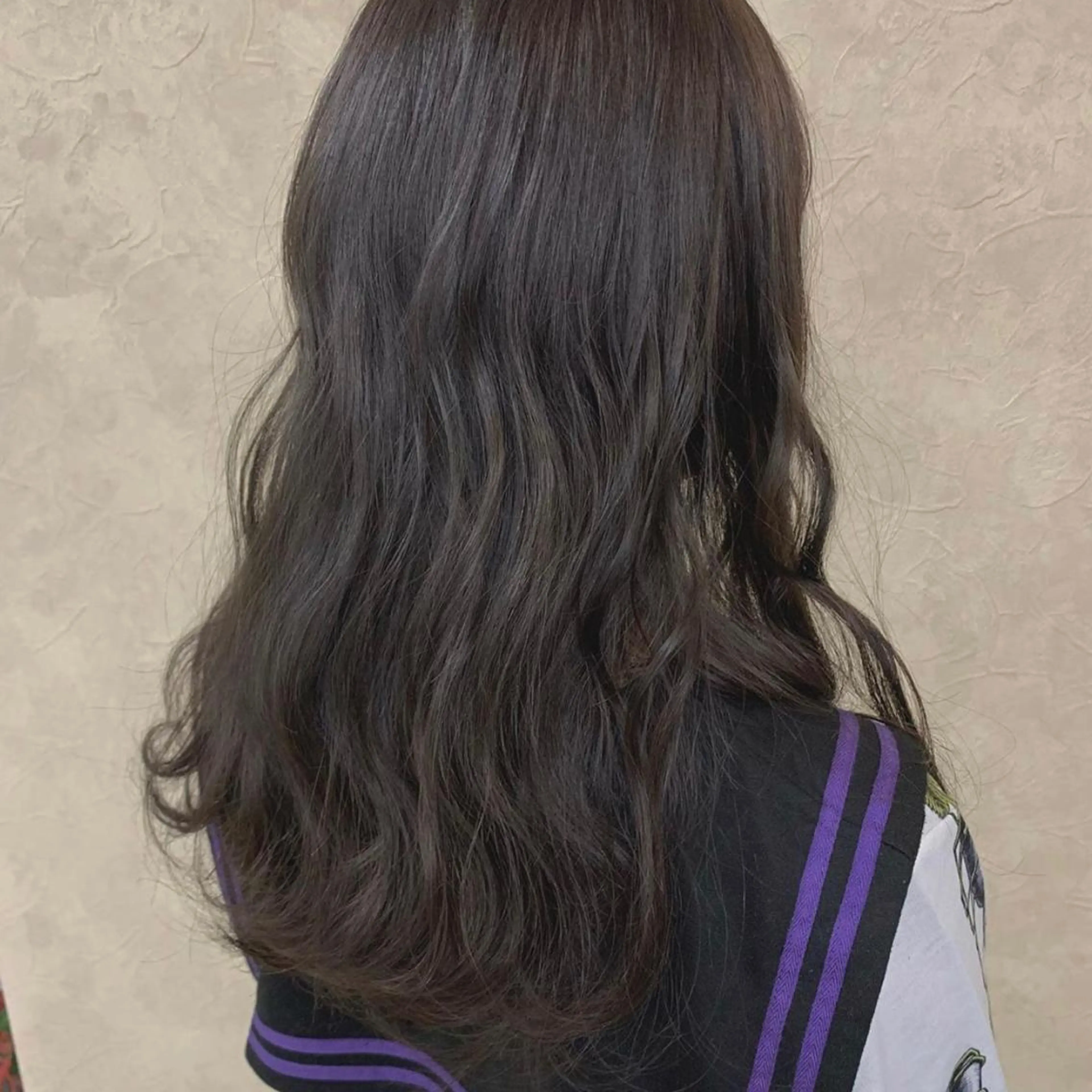 ロング カラー ヘアアレンジ アッシュ ベージュカラー グレージュ オリーブベージュ オリーブグレージュ 眉毛ワックス konomiの眉毛・アイブロウイメージ