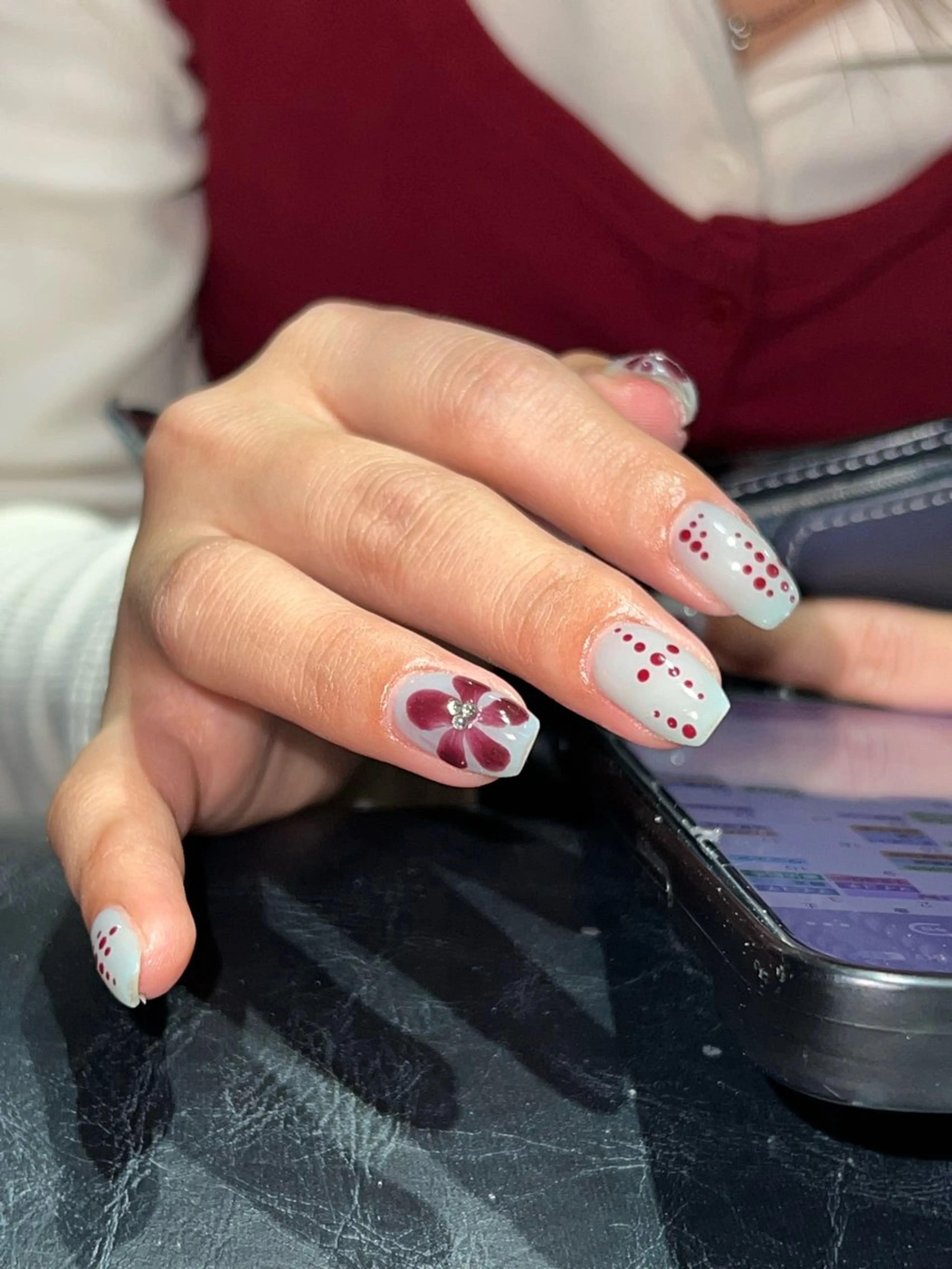 ネイル ハンドネイル Hata nail 🎀個性派ニュアンスのネイルデザイン