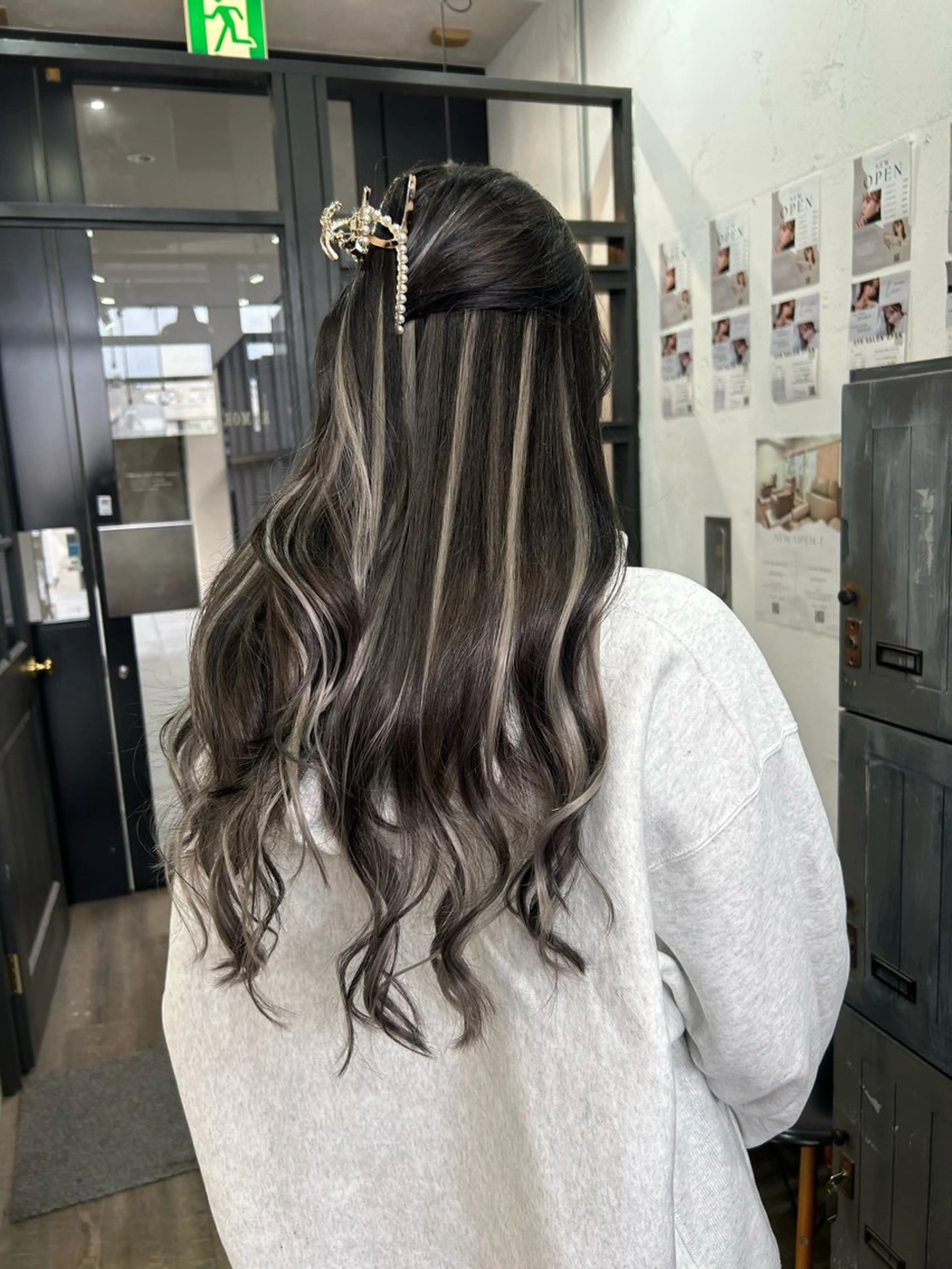 ロング エクステ ハイライト SITY. 🦋mamiya🦋のヘアスタイル