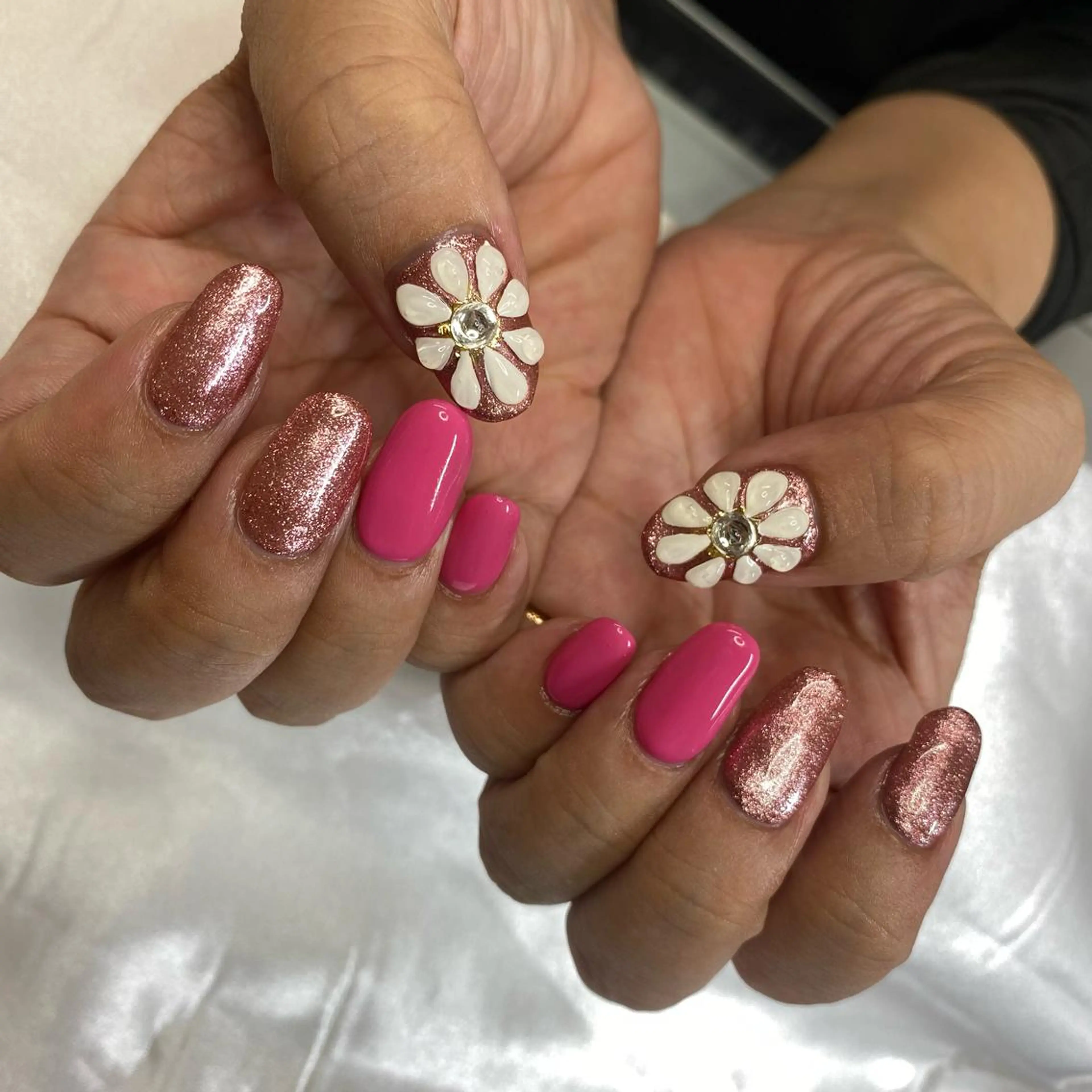 ネイル うにゃねいる🌷 Mayaのネイルデザイン