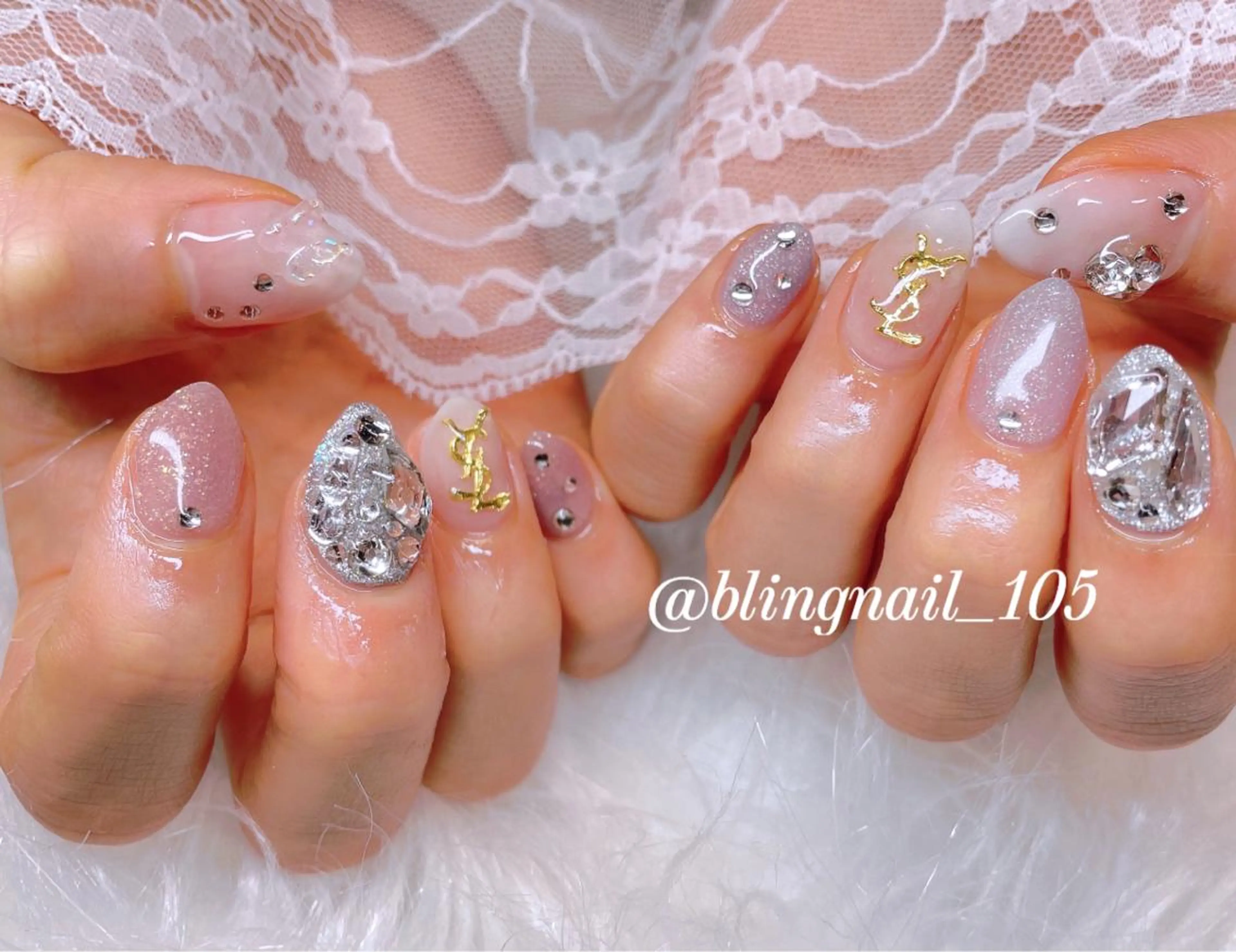 ネイル 23時まで❤︎韓国、 ワンホンネイルのネイルデザイン