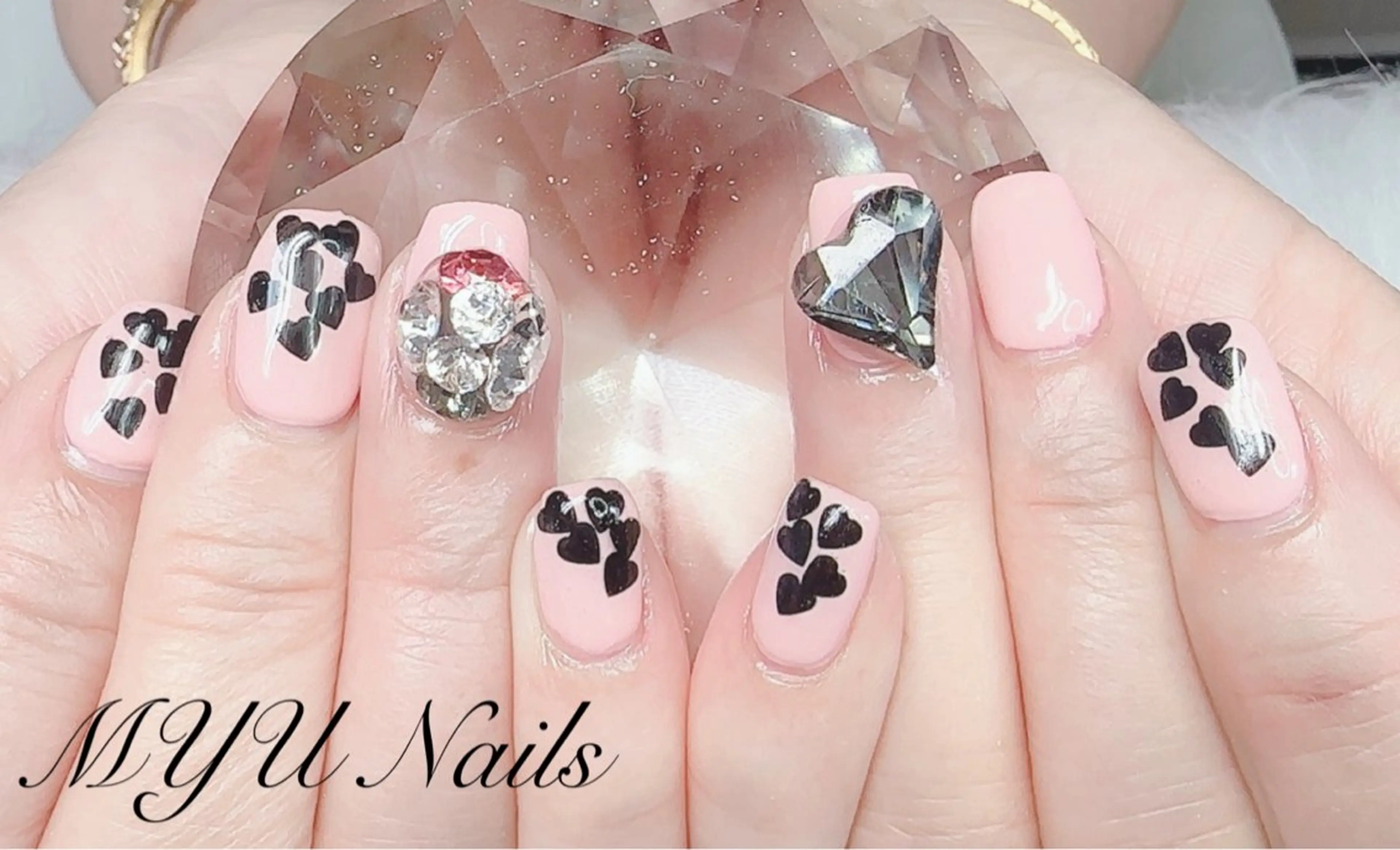 ネイル ジェルネイル ハート 持ち込み ニュアンスネイル ワンカラーネイル ニュアンスネイル🌈 MYU Nailsのネイルデザイン