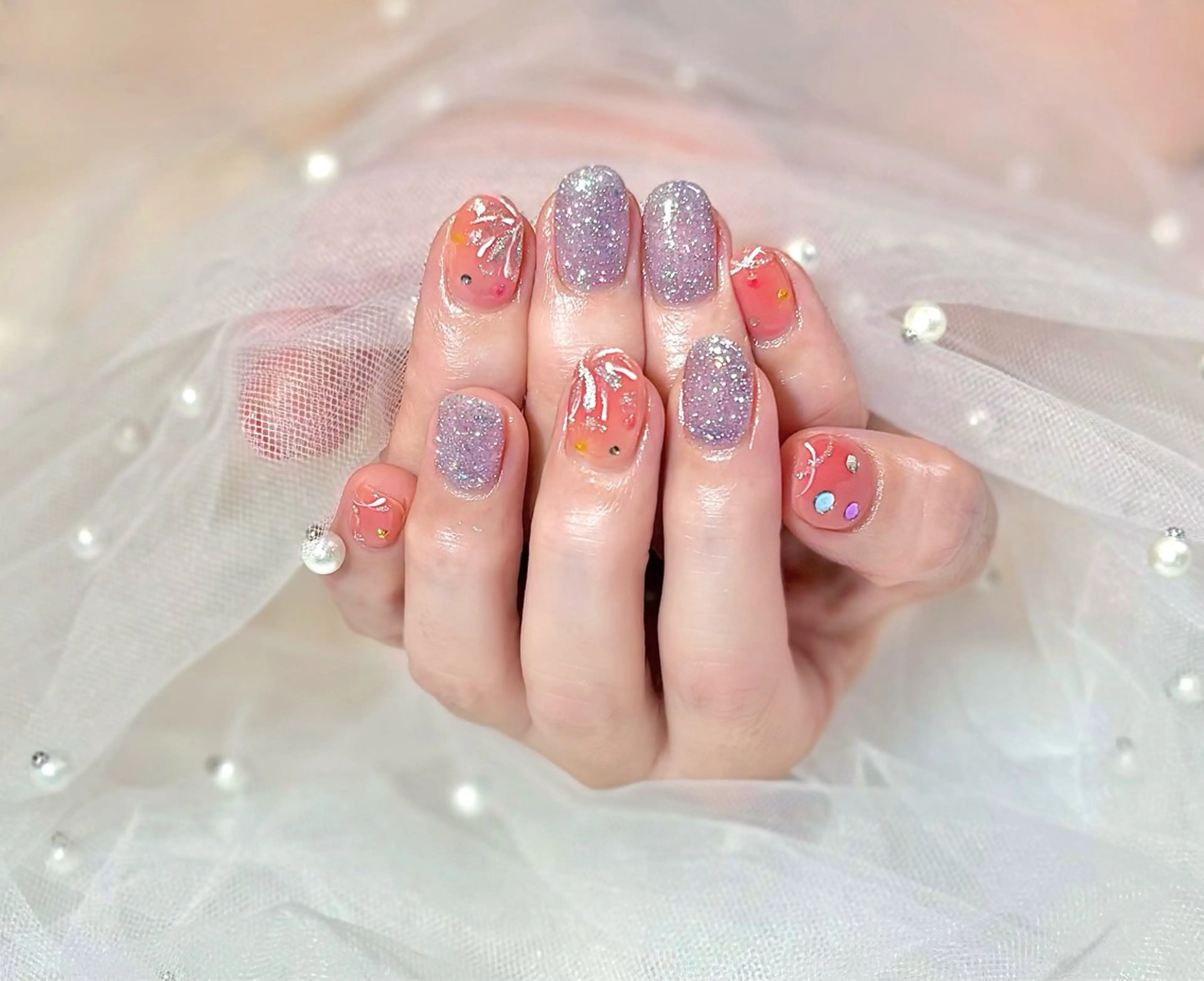 ネイル フラッシュネイル オレンジ ピンク 夏ネイル Chat　noir所属・【chatnoir】 MIYUのネイルデザイン