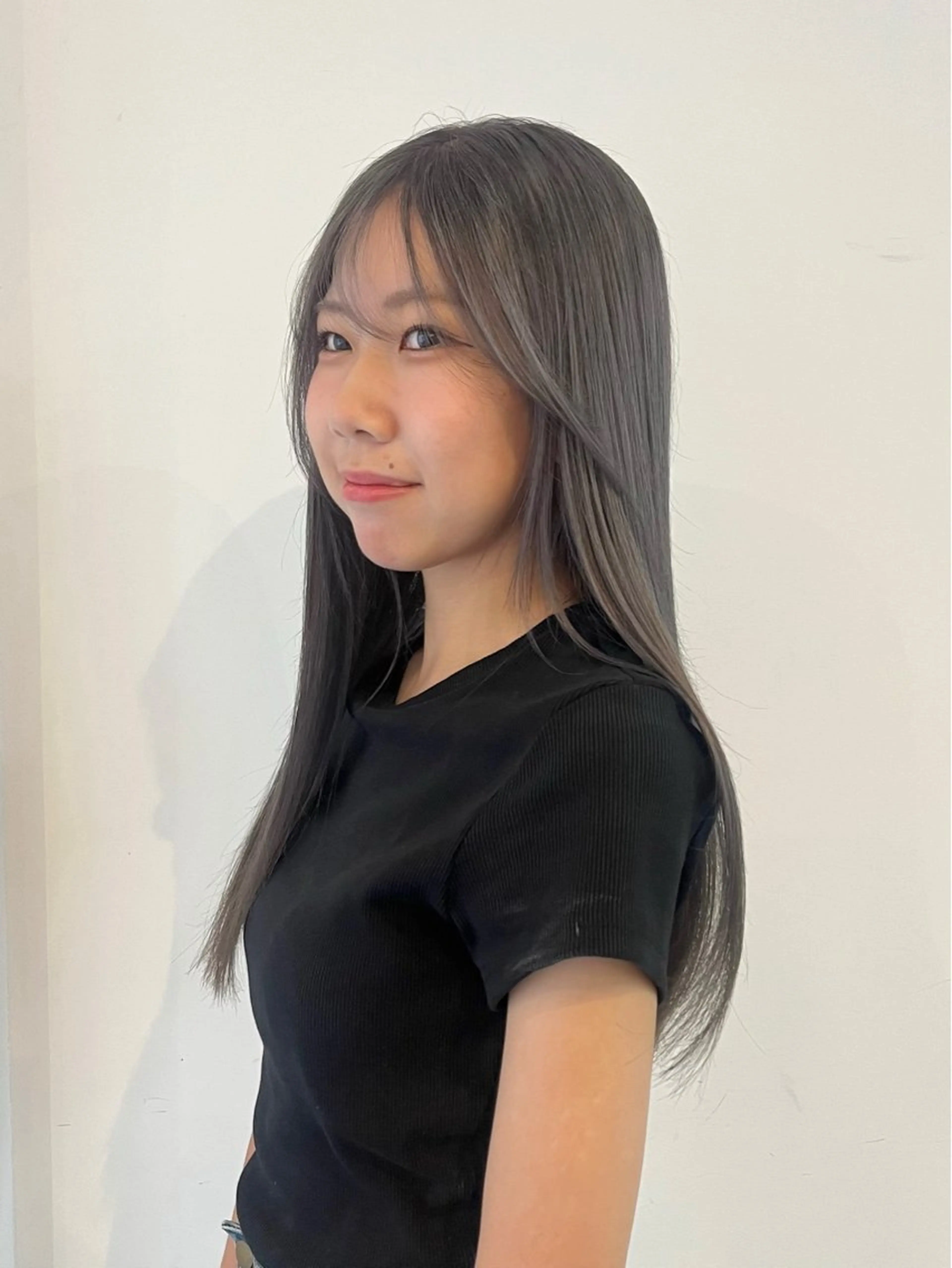 ロング ヘアカラー トリートメント 🟣niw SHUNNA🟣のヘアスタイル