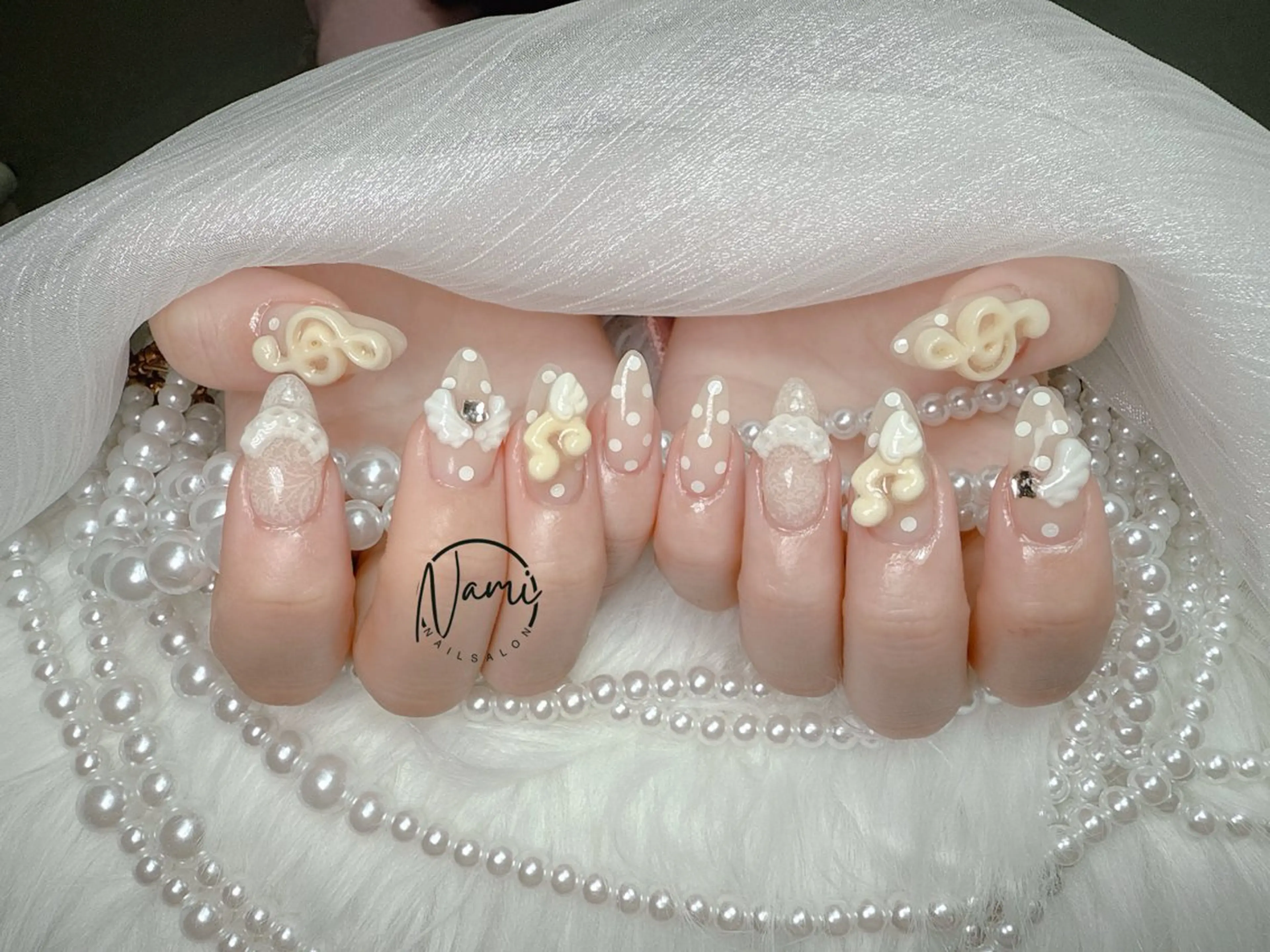 ネイル ガーリー 韓国ネイル ロングネイル 持ち込み ハンドネイル Nami nail salonのネイルデザイン