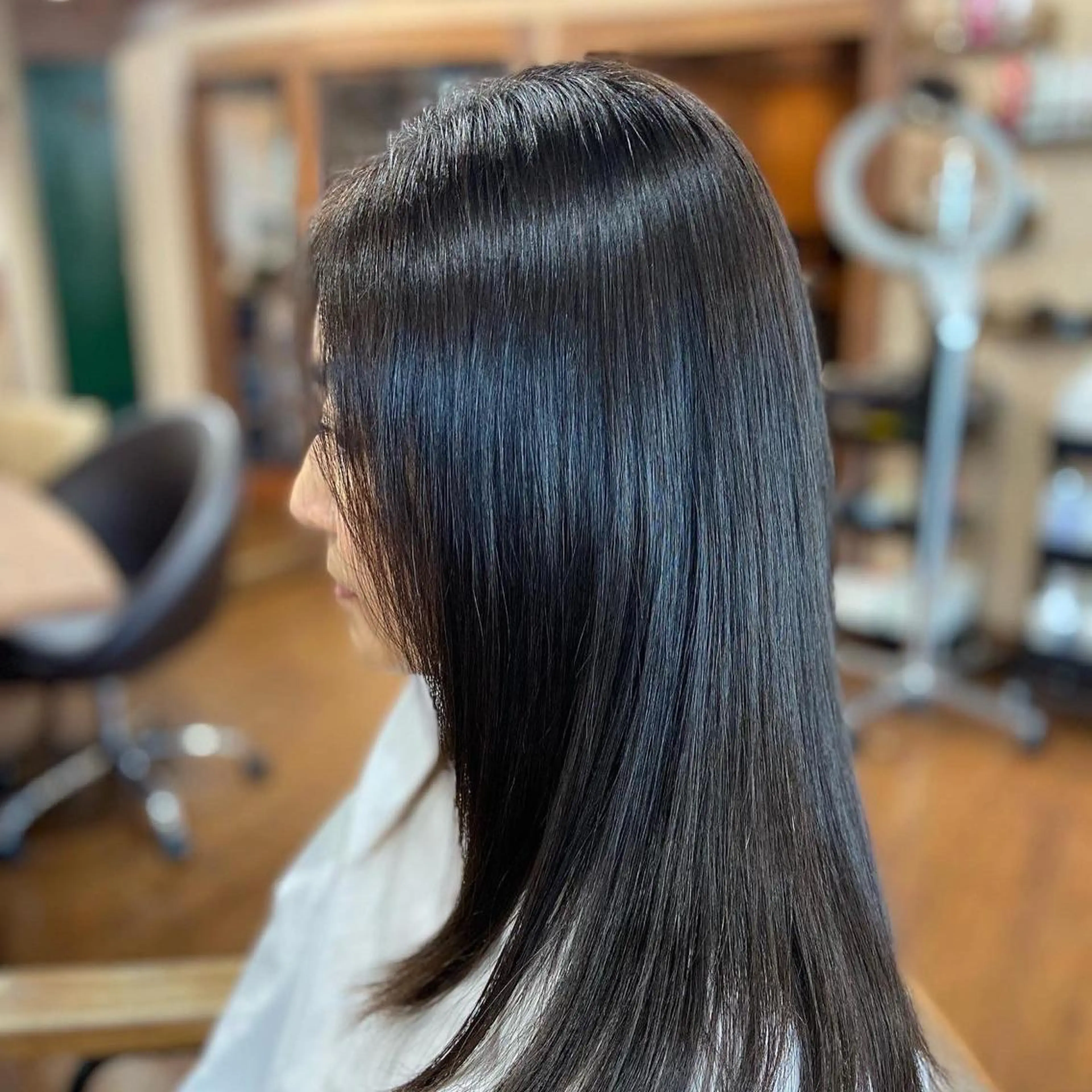 ✨カット&ツヤツヤストレート&トリートメント✨最小限のダメージで理想のサラサラストレートヘアに メンズOKの写真