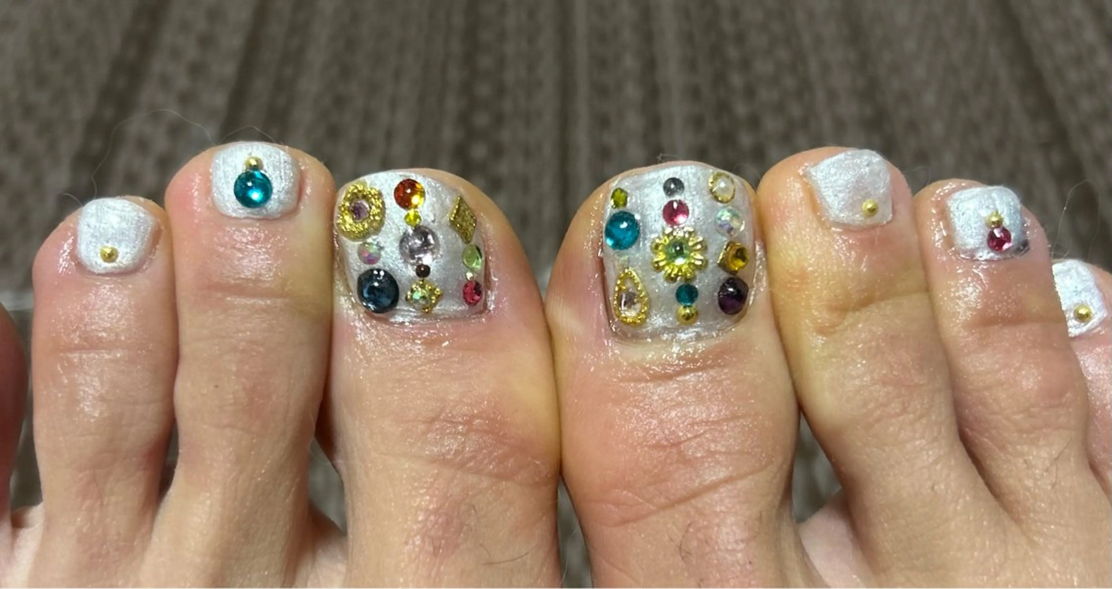 キャンペーン⭐️ギラギラフットネイルの写真