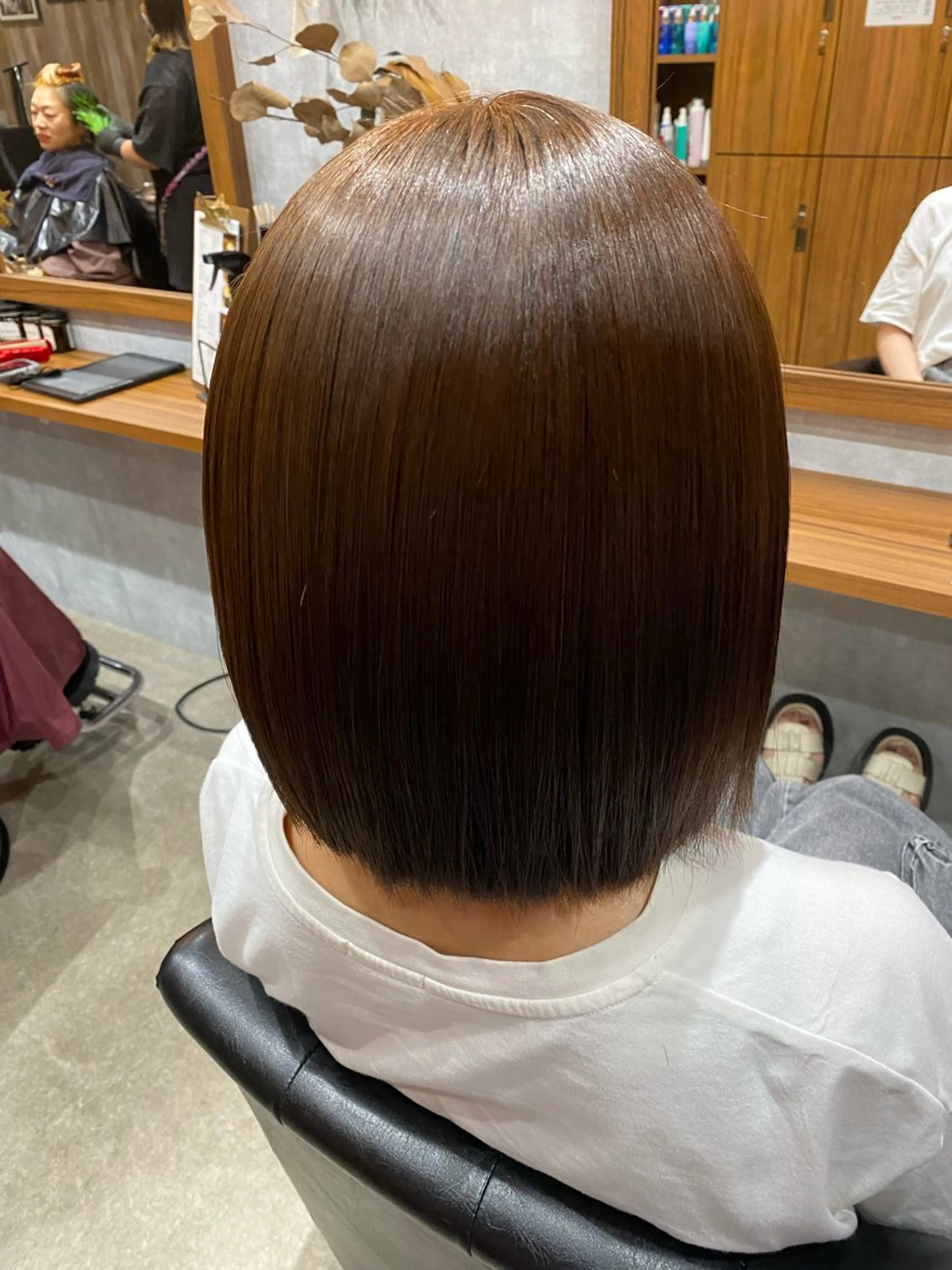 カラー 今枝莉菜 上品なツヤカラーのヘアスタイル