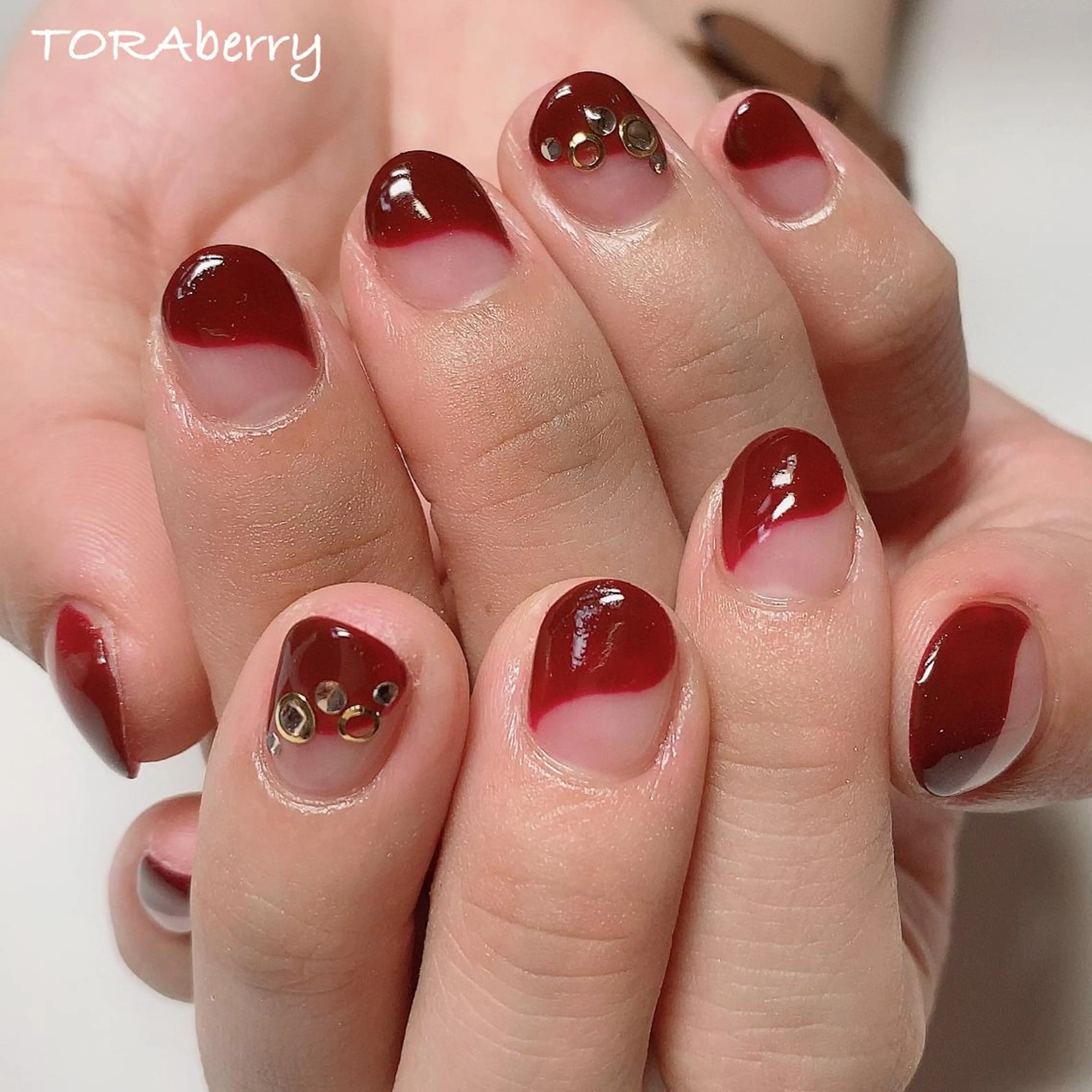 ネイル フレンチネイル ハンドネイル ネイリスト なつみのネイルデザイン