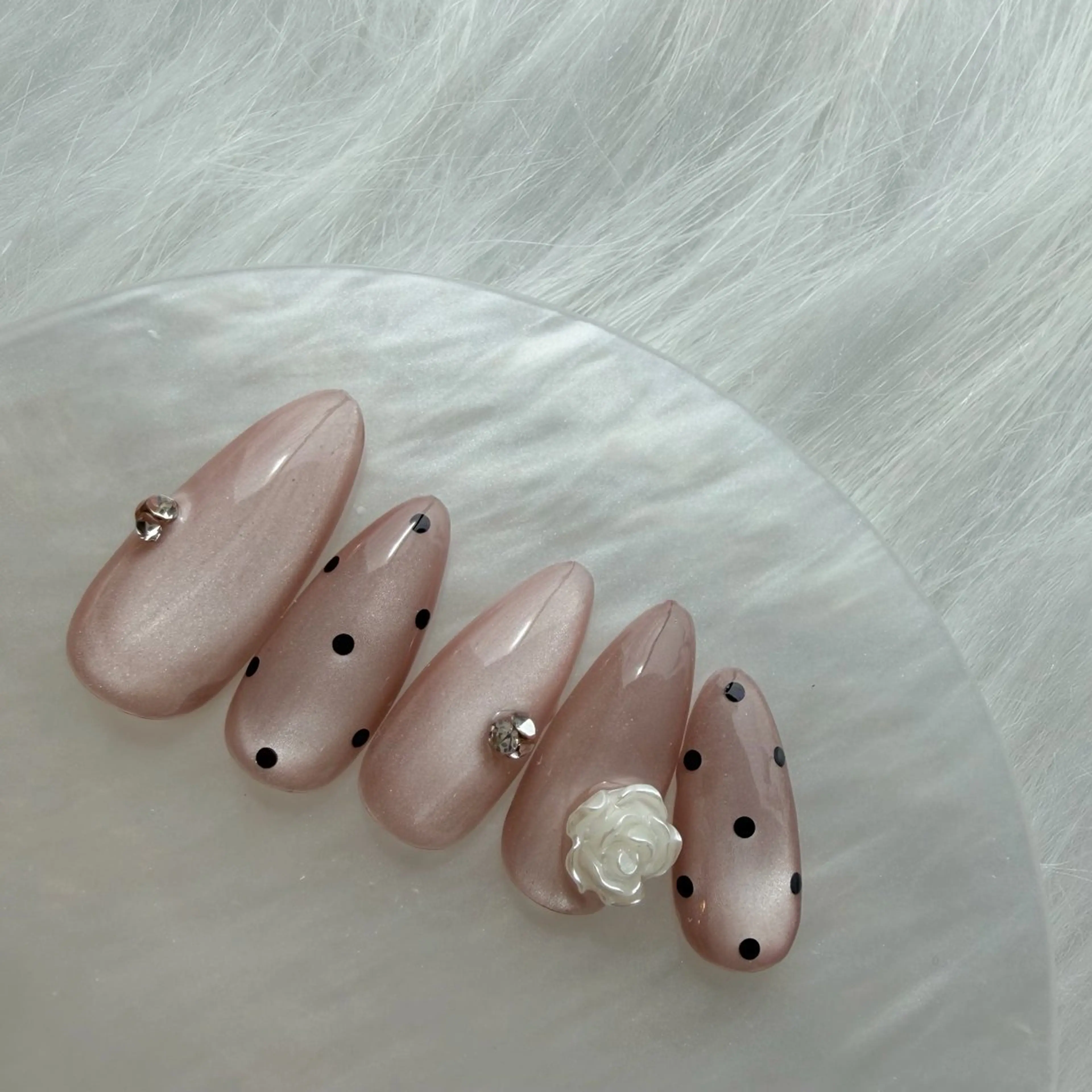 ネイル ハンドネイル MEI 🍑 nail OAKのネイルデザイン
