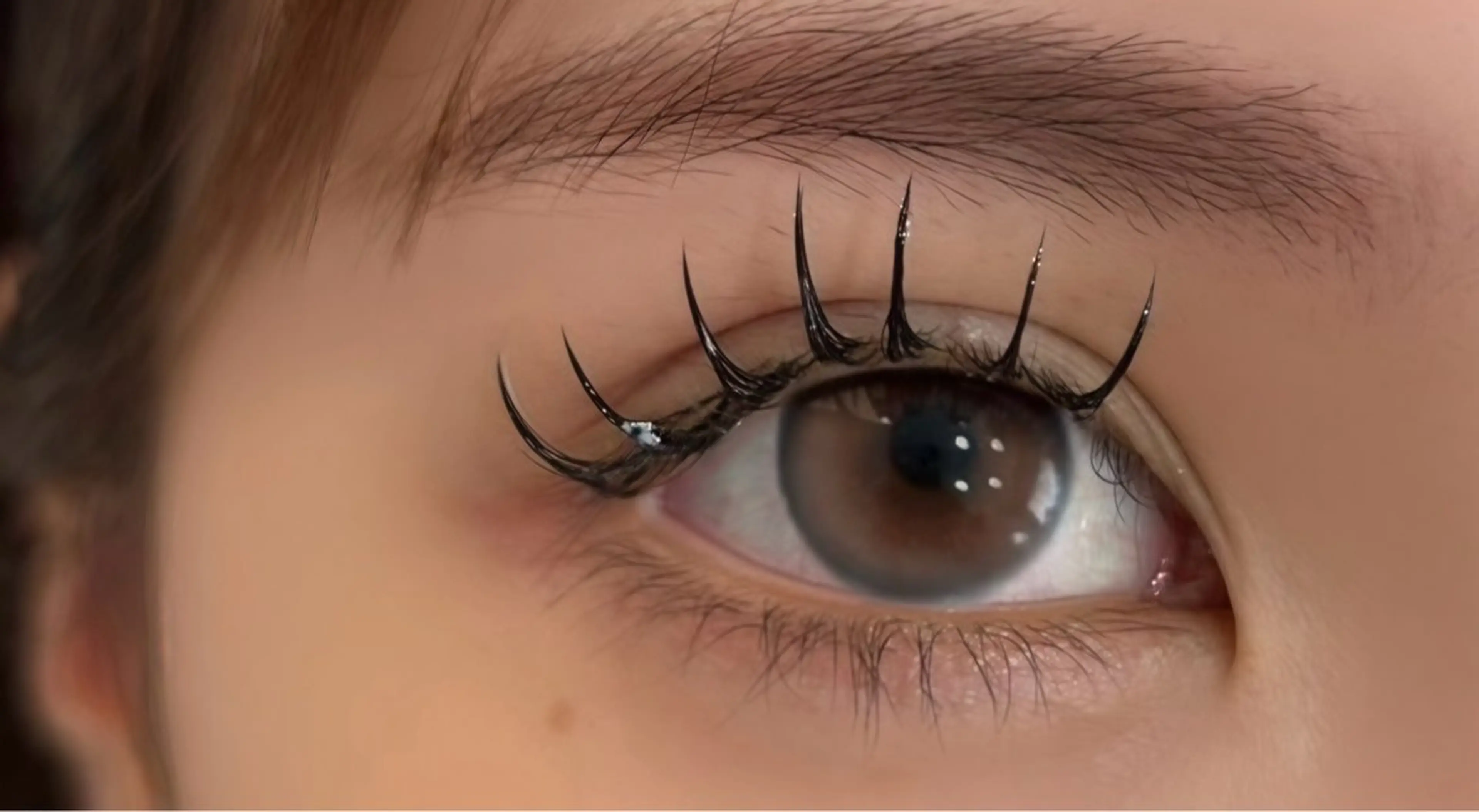 マツエク・マツパ 束感まつ毛 【eye.C代表】 山田佳菜の眉毛・アイブロウイメージ