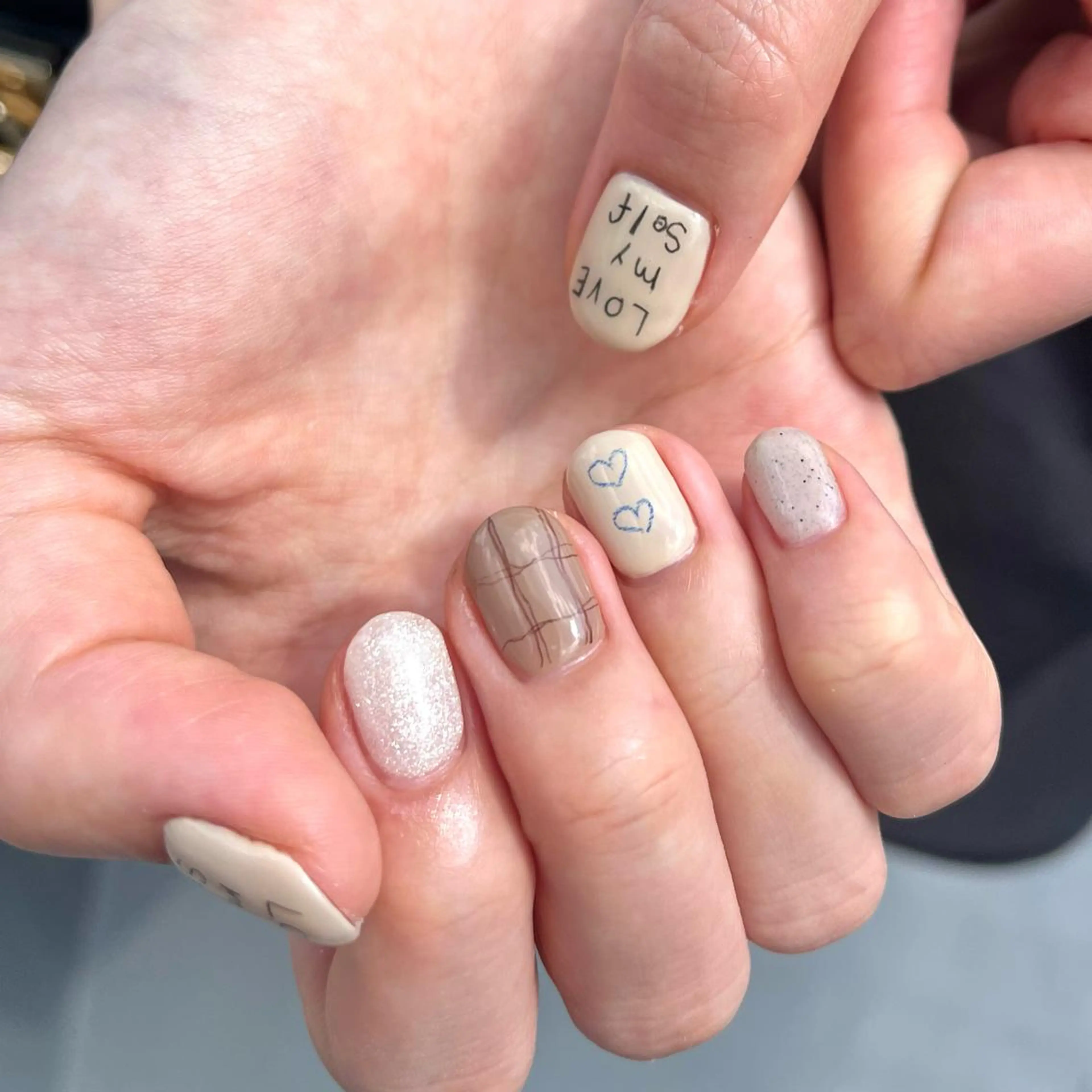 ネイル ハンドネイル 🤎Two ERI🤎のネイルデザイン