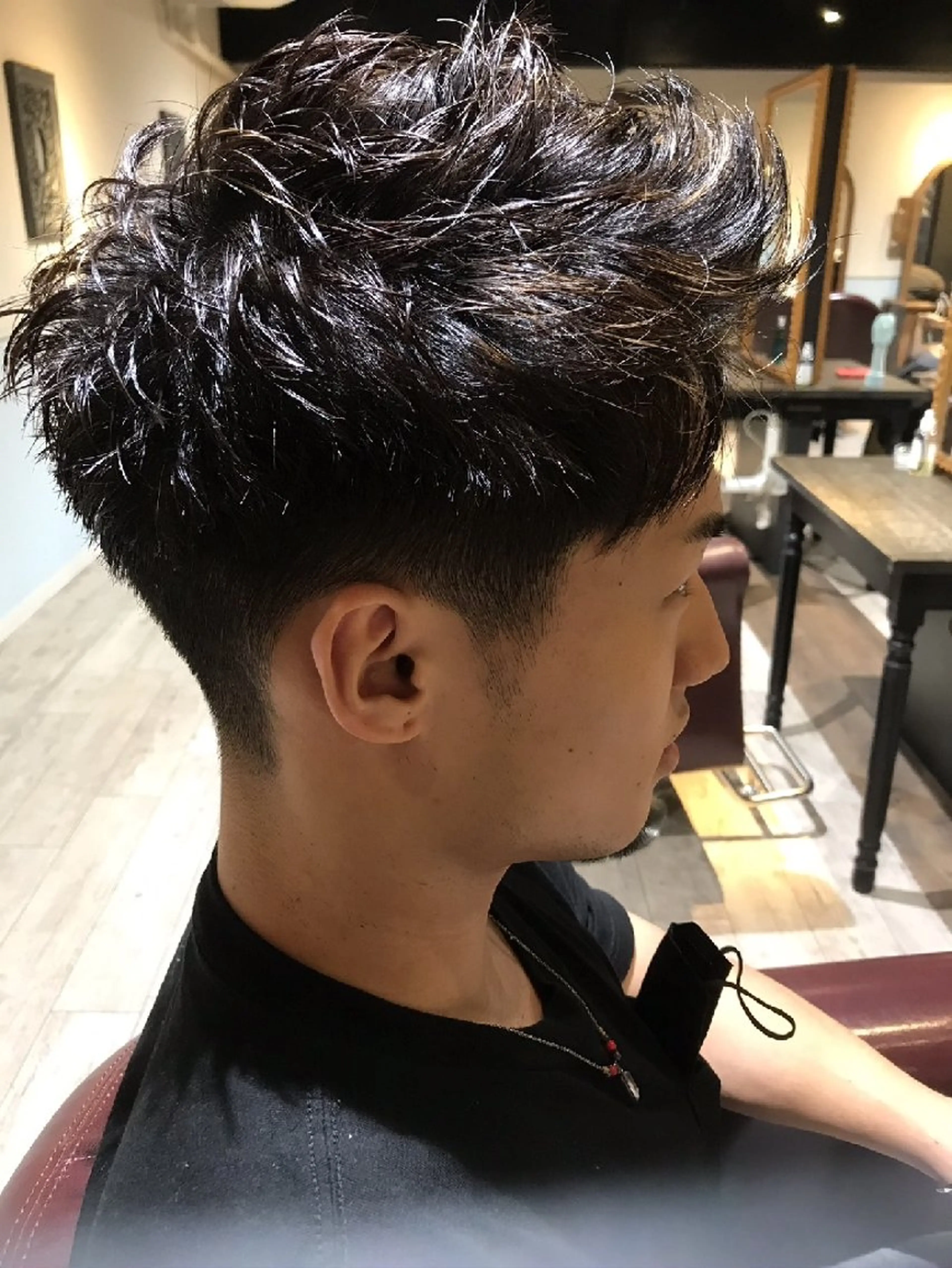 ショート メンズ 艶カラー◎矯正⭐髪診 断#天王寺区@山本
のヘアスタイル