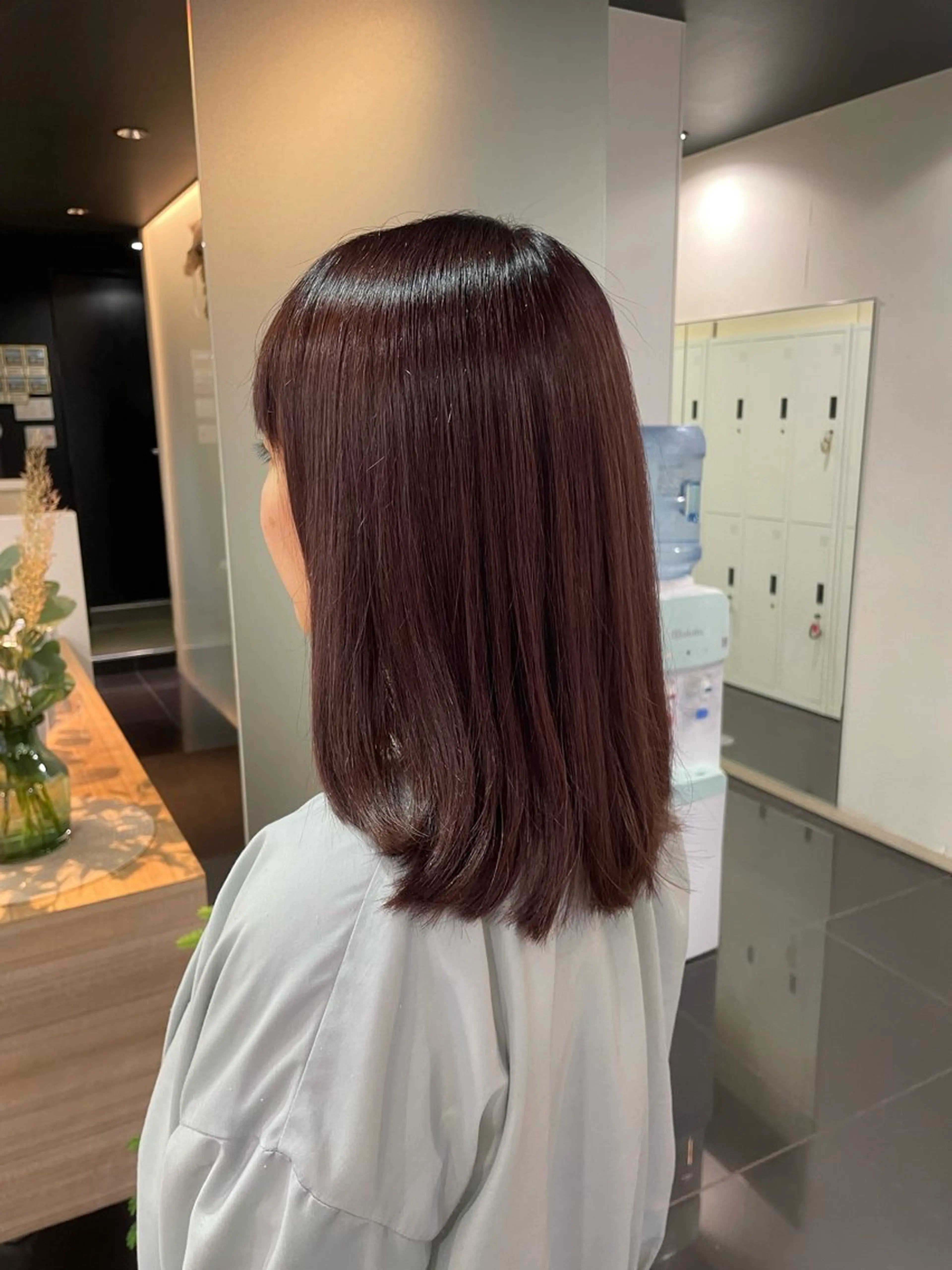 ミディアム カラー ヘアカラー トリートメント ハイトーン/レイヤー 似合わせ・ユキノのヘアスタイル
