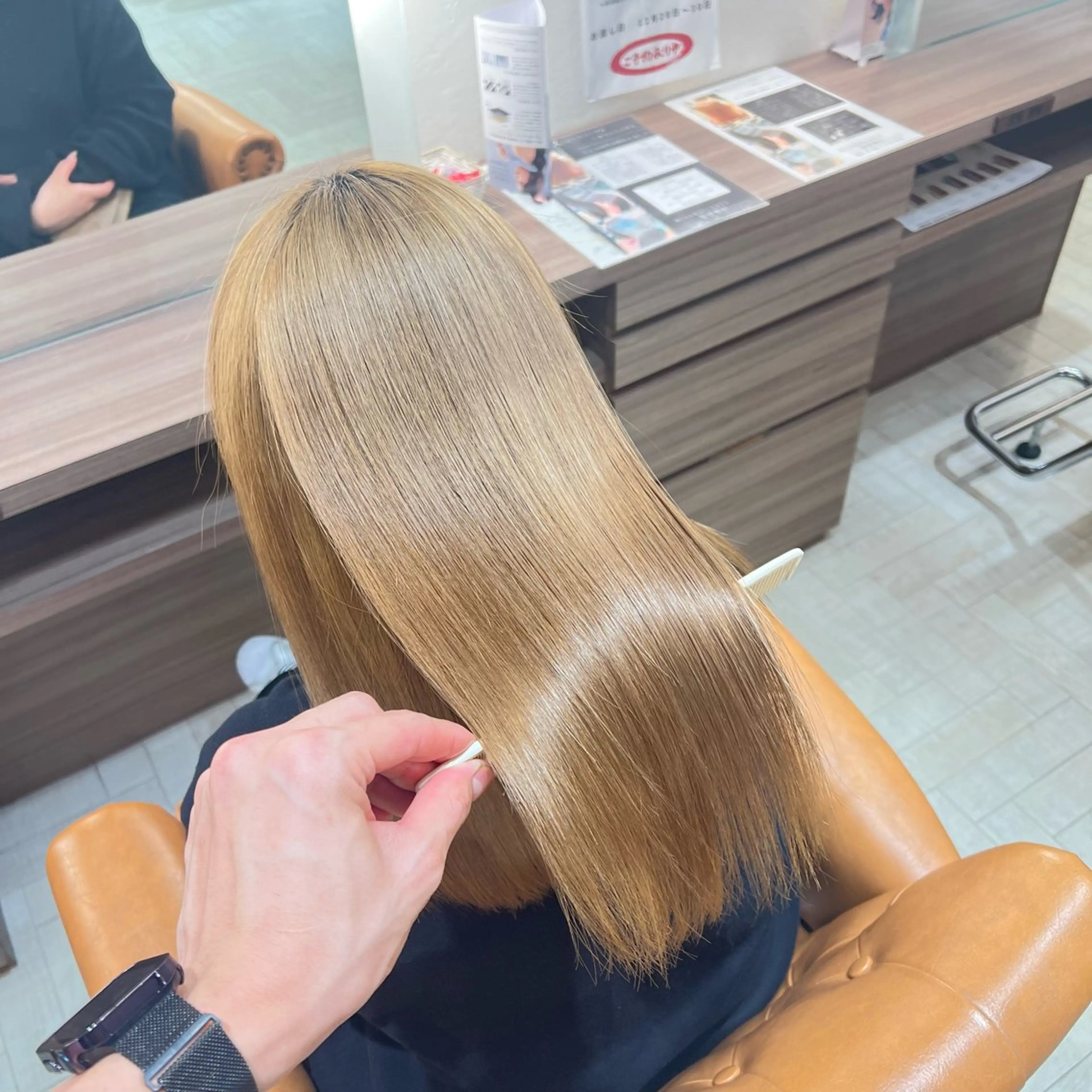 ロング カラー カット 縮毛矯正 SE ITAのヘアスタイル