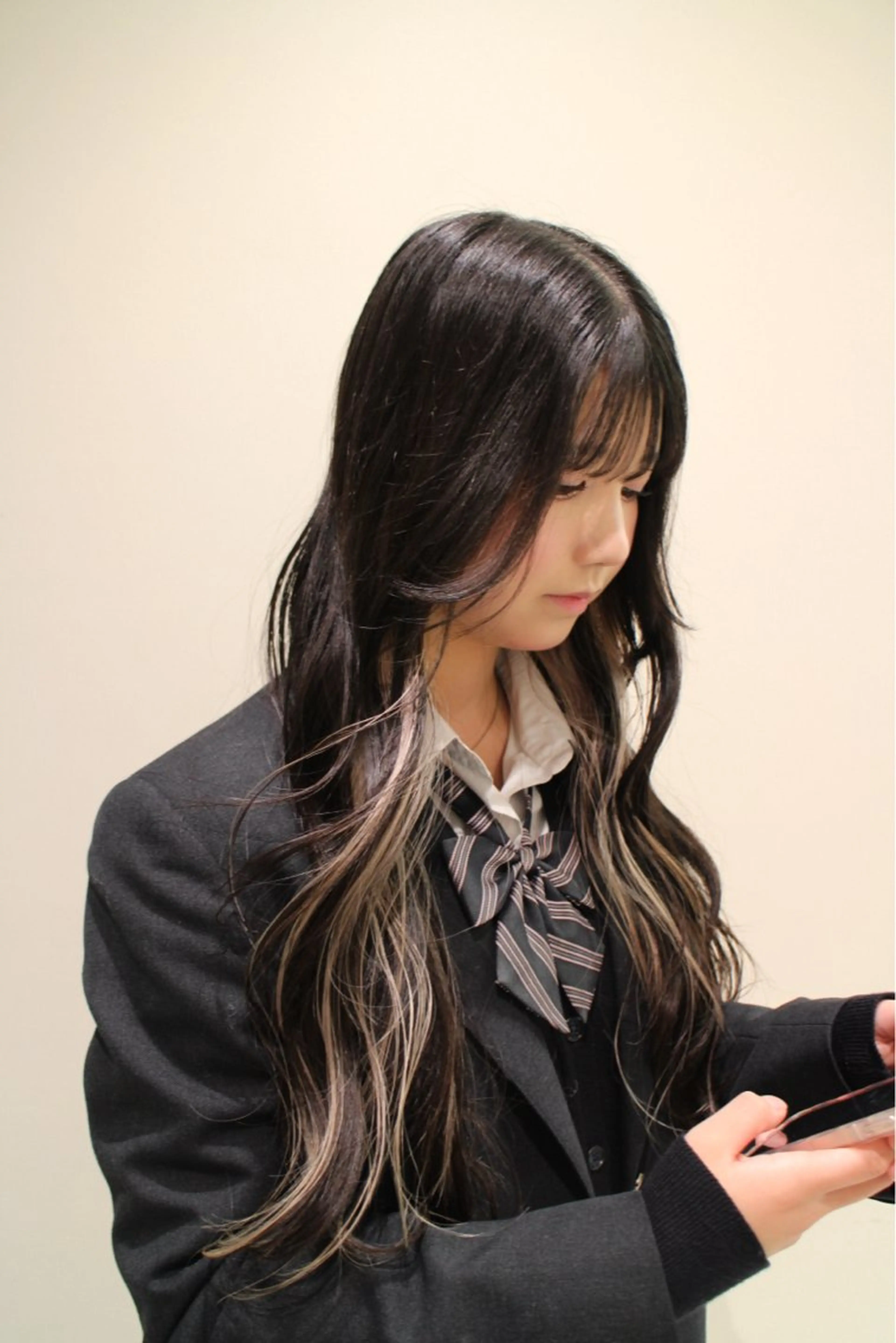 ロング カラー カーリーパーマ/ 透明ｶﾗｰ/MIKUのヘアスタイル