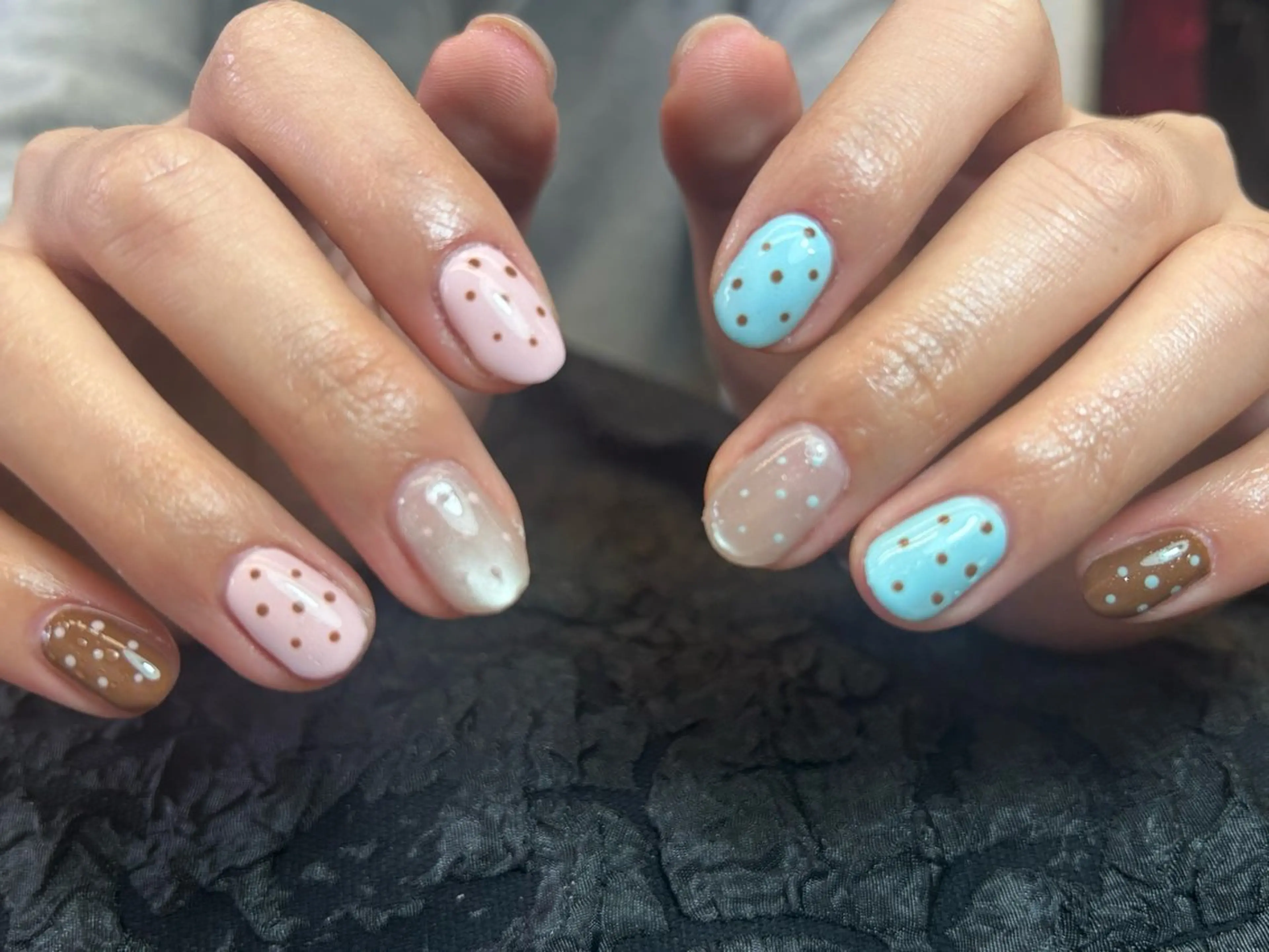 ショート ハンドネイル 🌟桜beauty 🌟プロ ネイリストのネイルデザイン