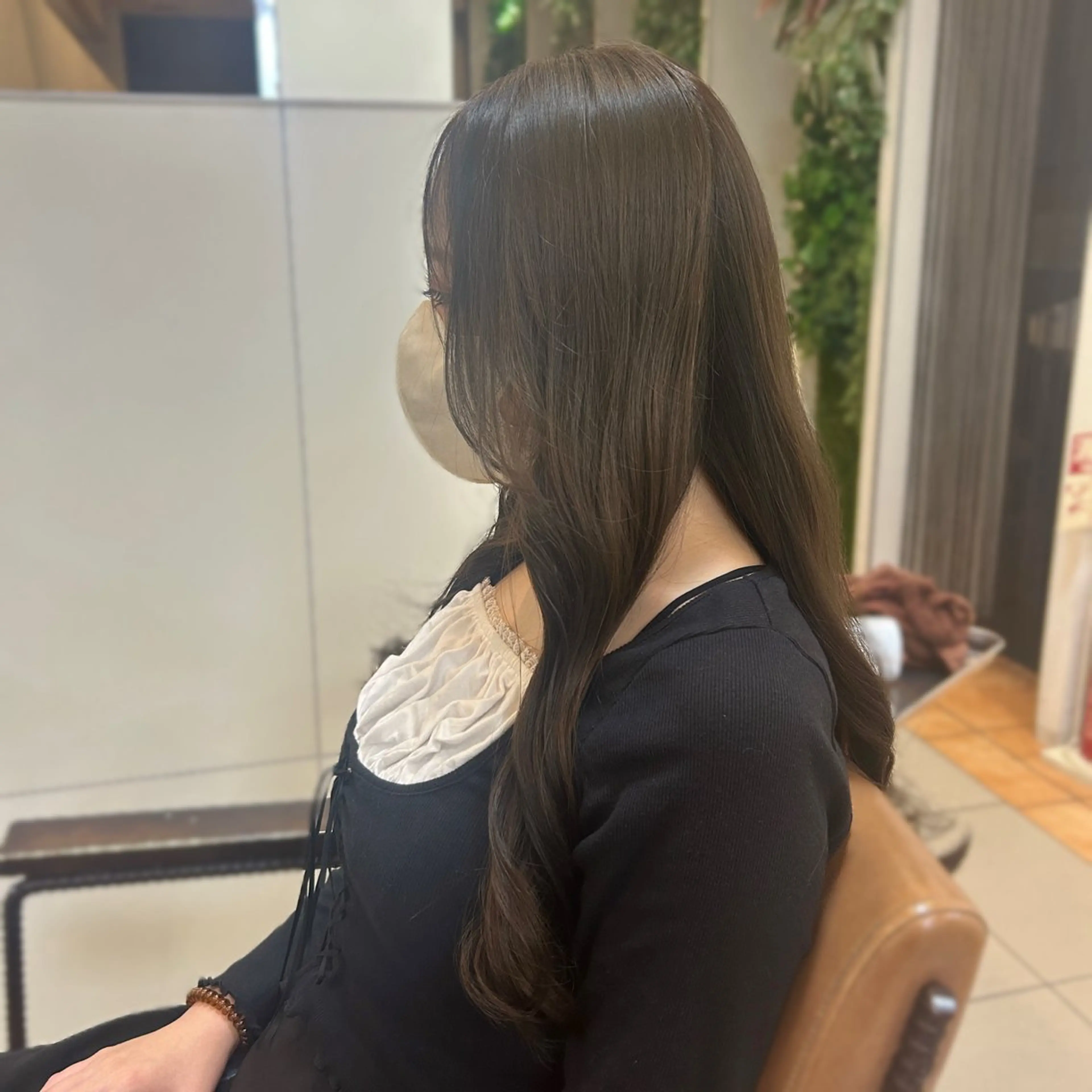 ロング カラー ブラウンカラー 栄 こずえのヘアスタイル