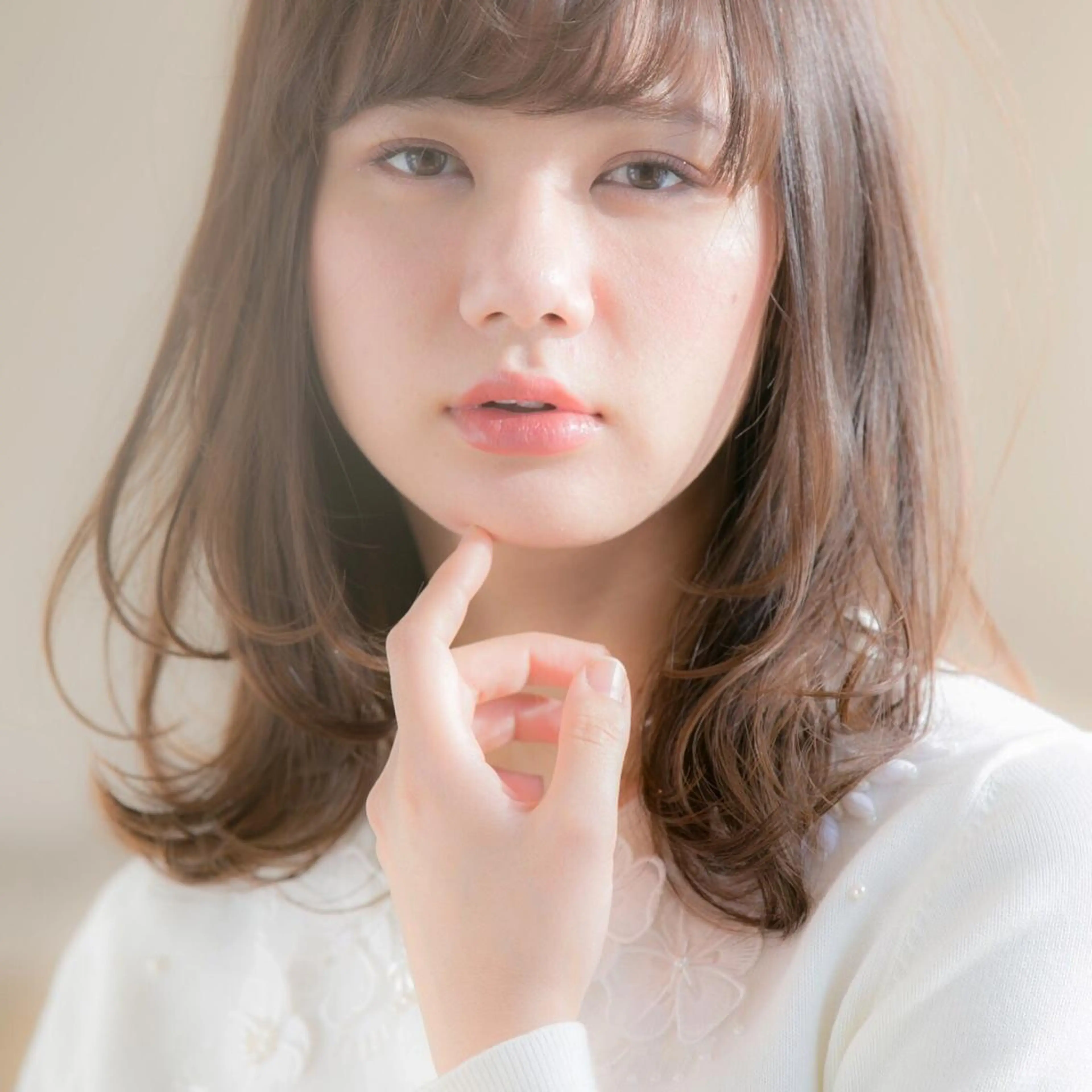 ミディアム 顔周りの垢抜けヘア 立山あいりのヘアスタイル
