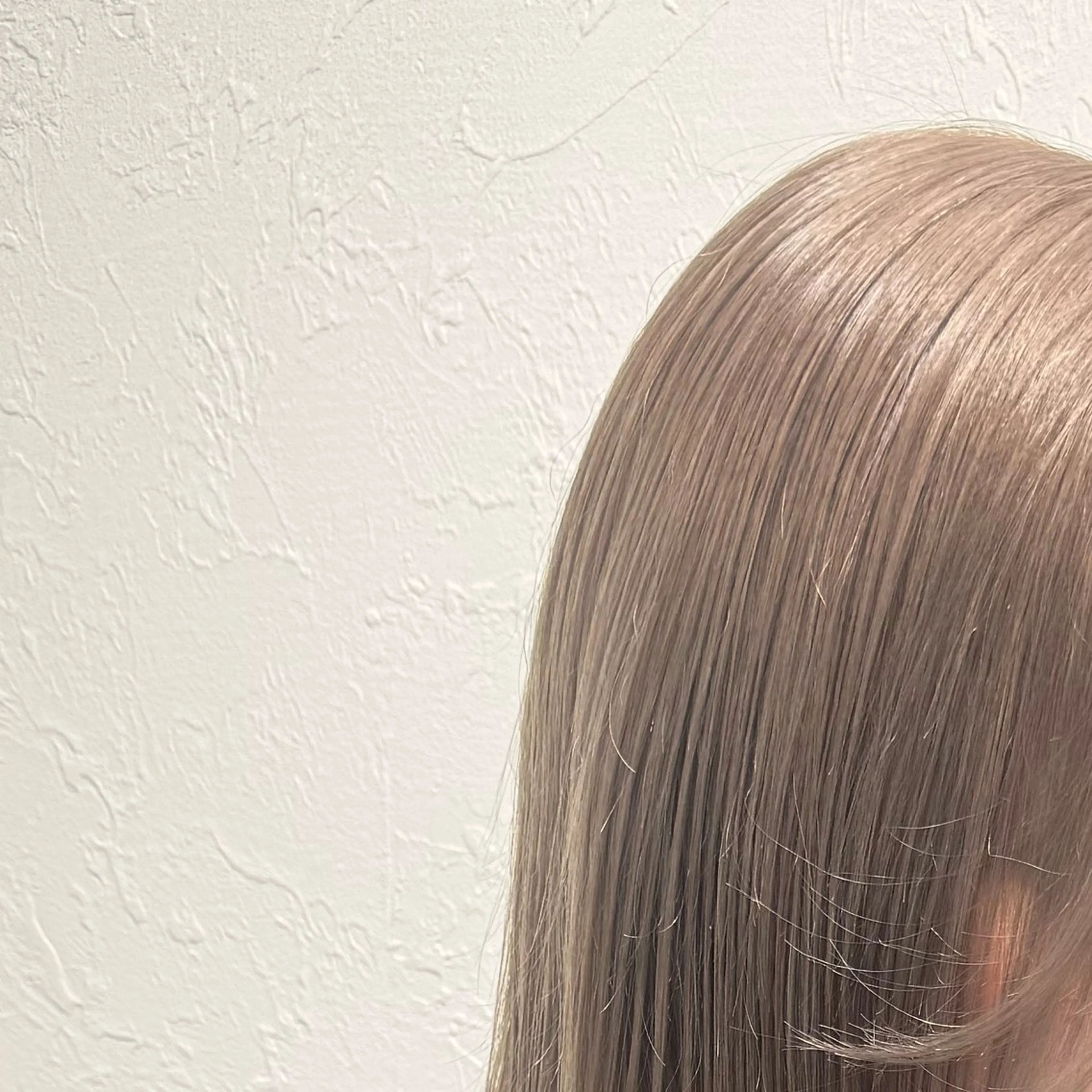 ミディアム カラー shiho .のヘアスタイル