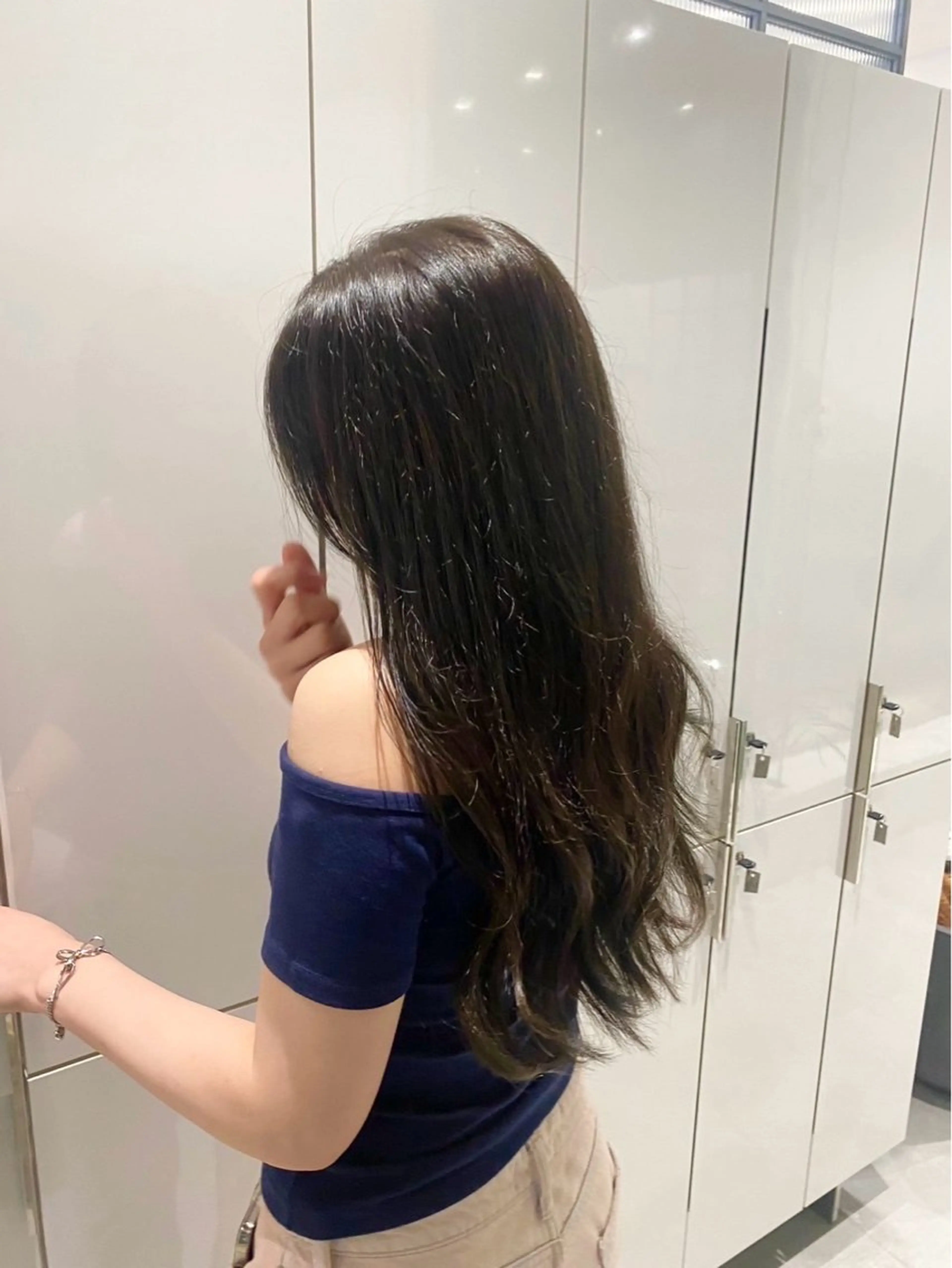 【寒色カラー🧵】髪質改善カラー➕mbシャンプー➕トリートメント🥣🫧🩵の写真