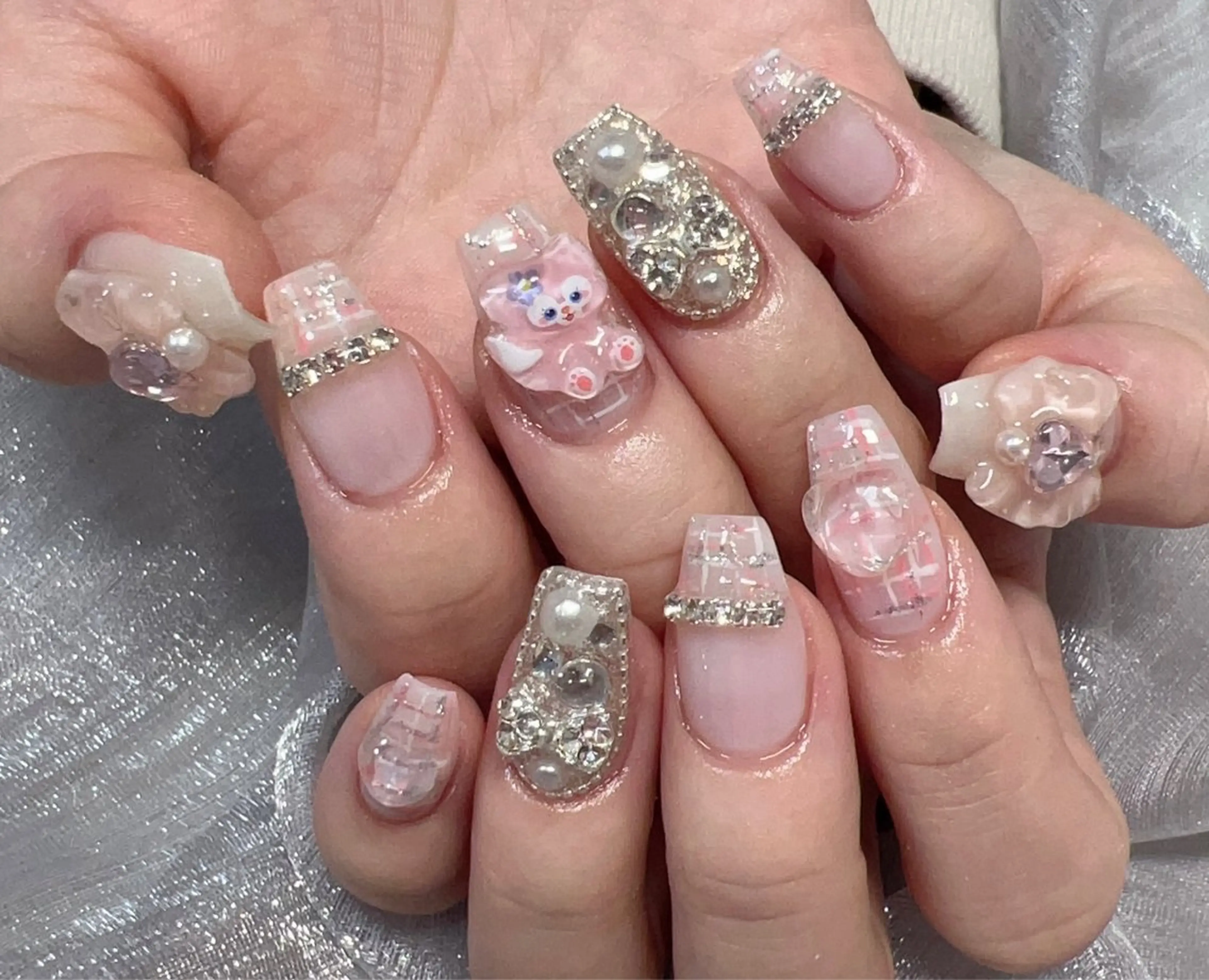 ネイル ハンドネイル ＆ME アンドミーのネイルデザイン