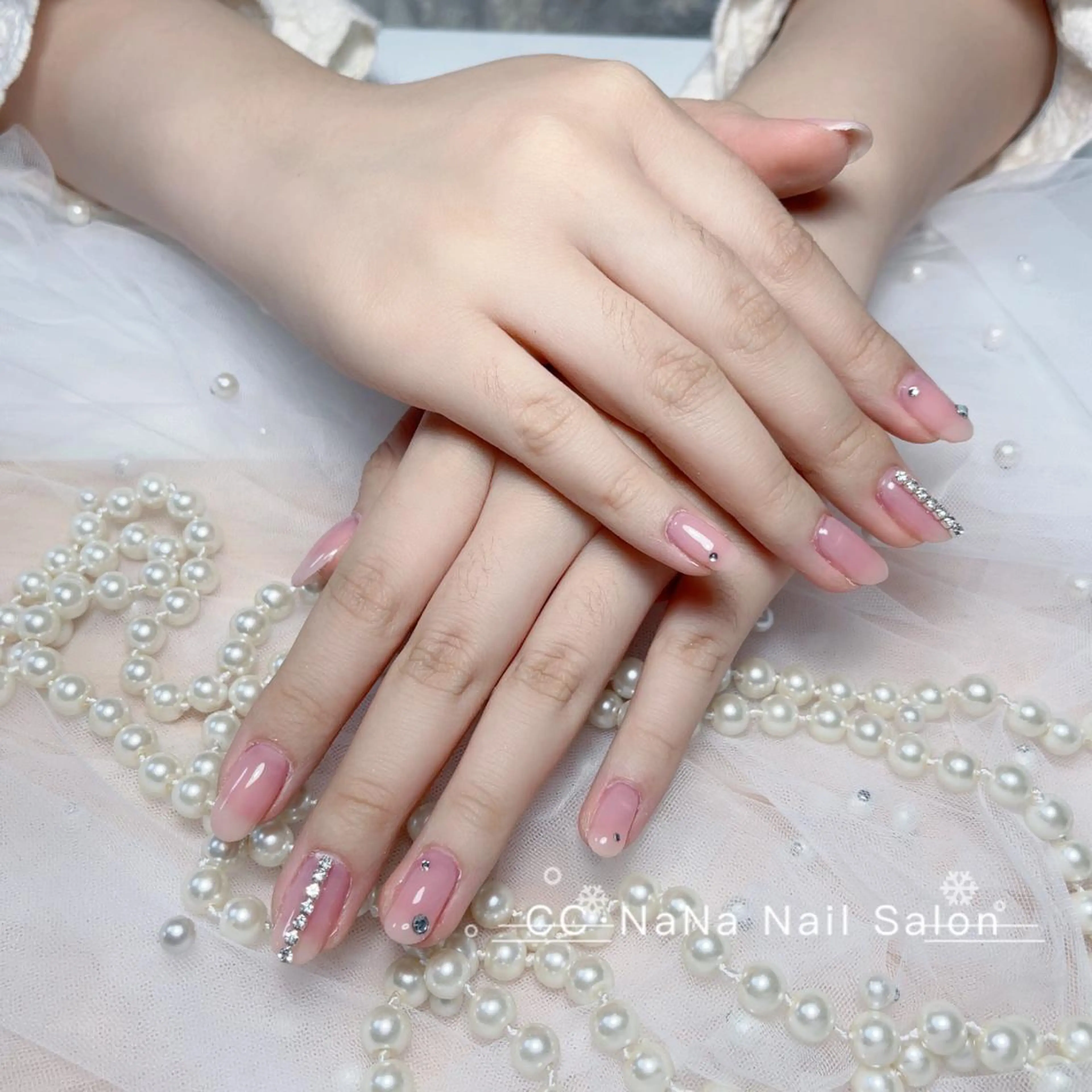 ネイル ジェルネイル パラジェル スカルプネイル ワンホンネイル ハンドネイル CC  NaNa ワンホンネイル🌙Nのネイルデザイン