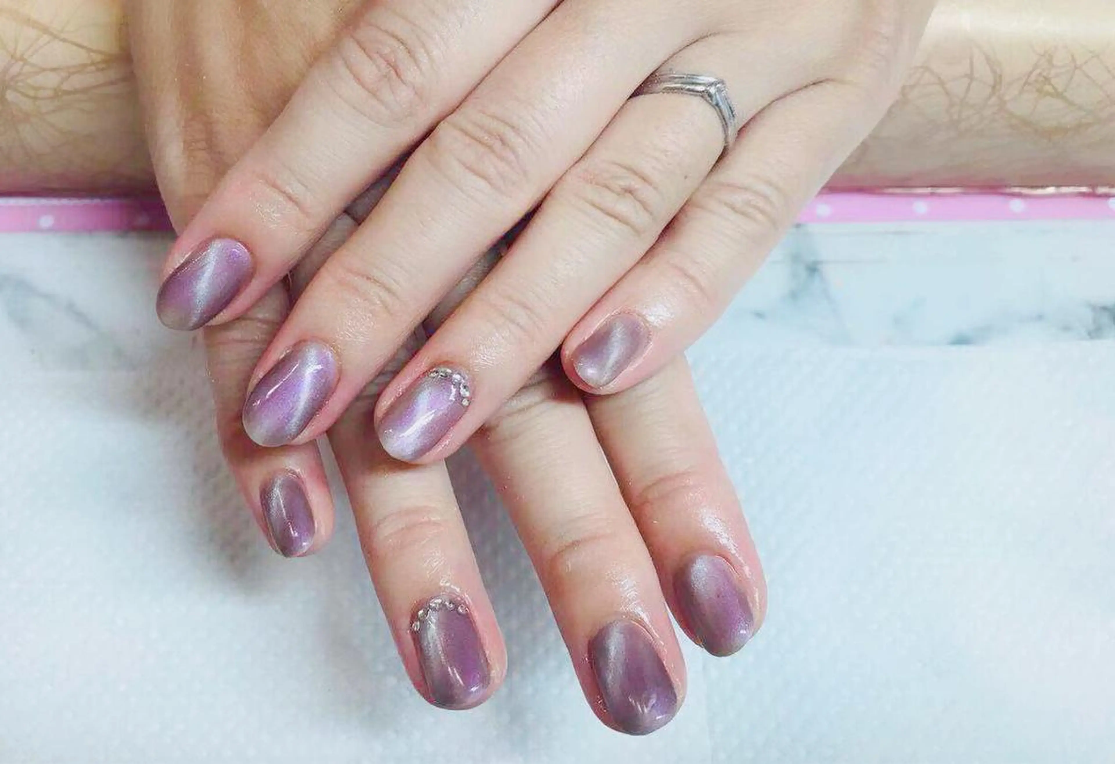 ネイル ハンドネイル マジック ミラーのネイルデザイン