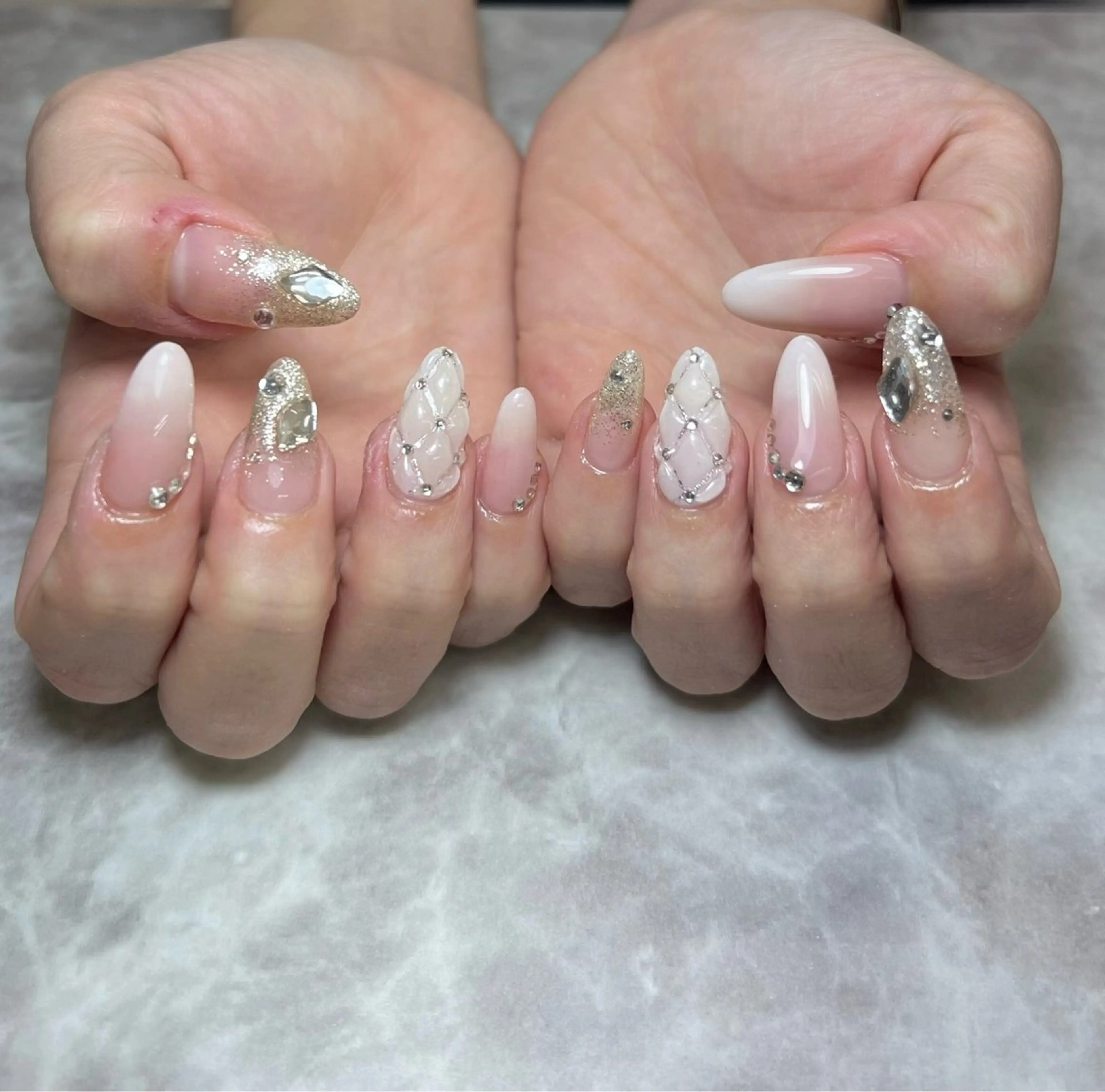 ネイル ハンドネイル MAMIネイリスト UNELMA所属のネイルデザイン