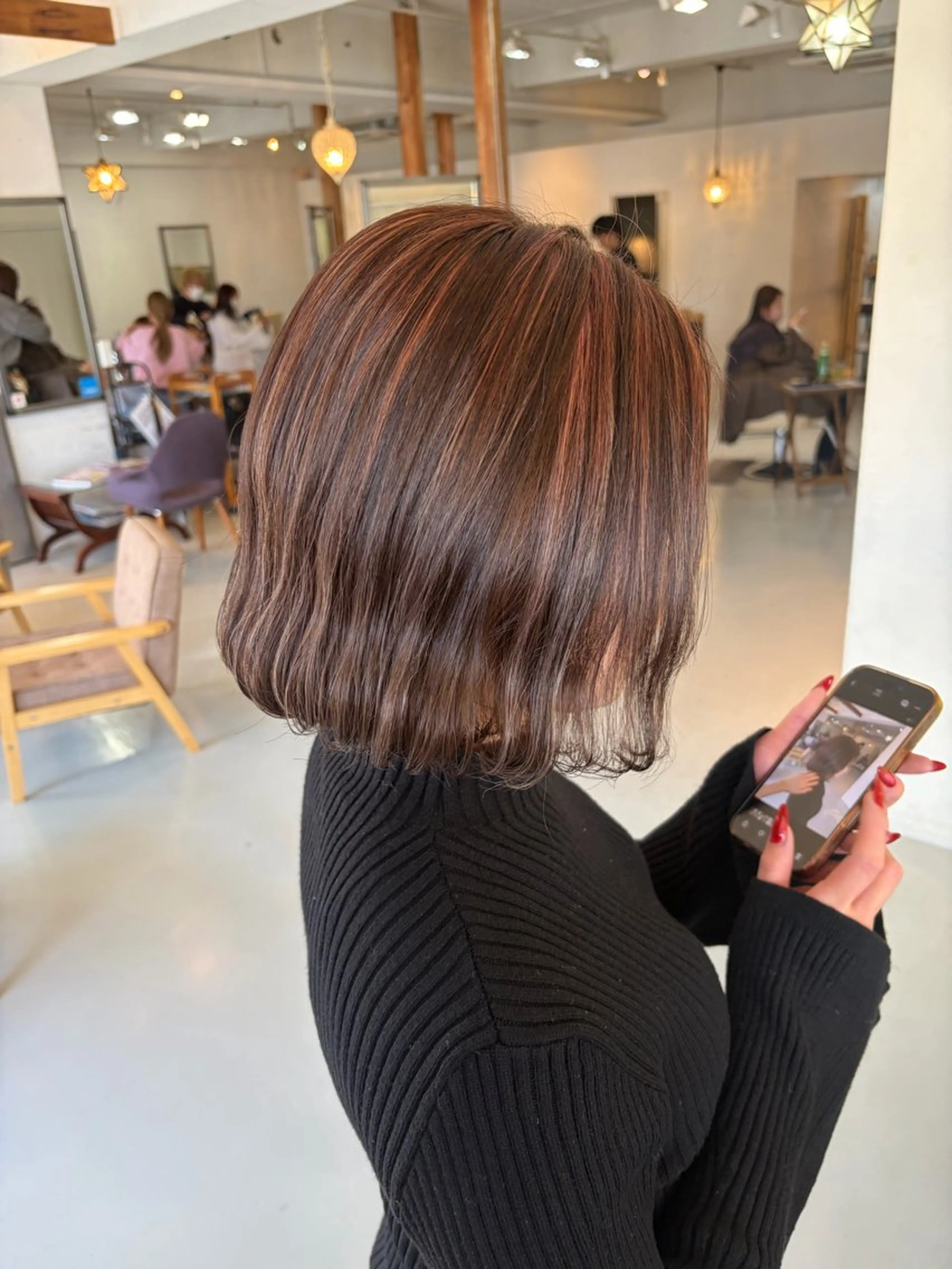 カラー 門手 菜々子のヘアスタイル