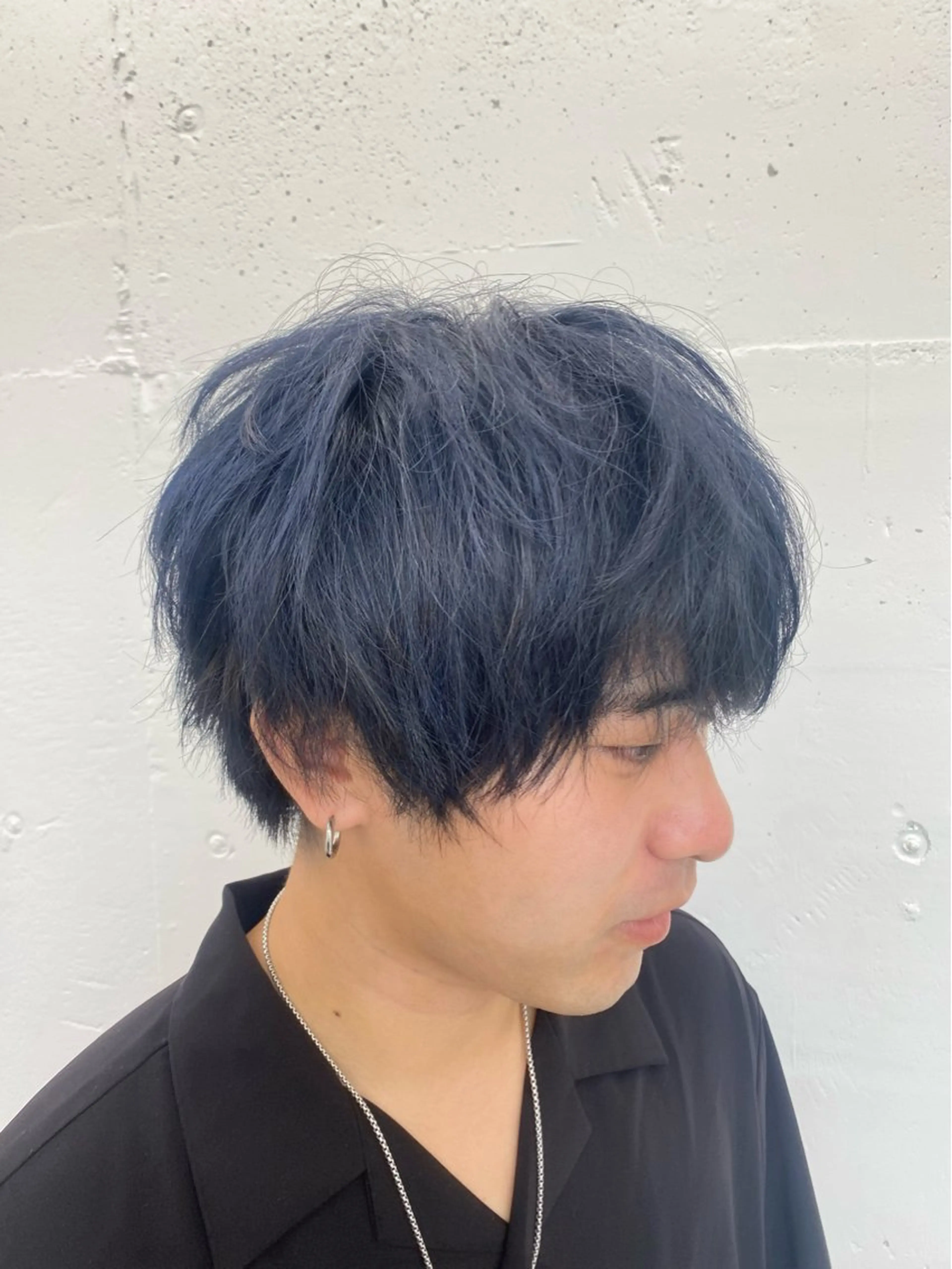 ミディアム カラー メンズ メンズブリーチ メンズハイトーン メンズ韓国風 メンズウルフカット ブリーチ カット ヘアカラー トリートメント 🐶ひかる🐶 JILLSTUDIOのヘアスタイル